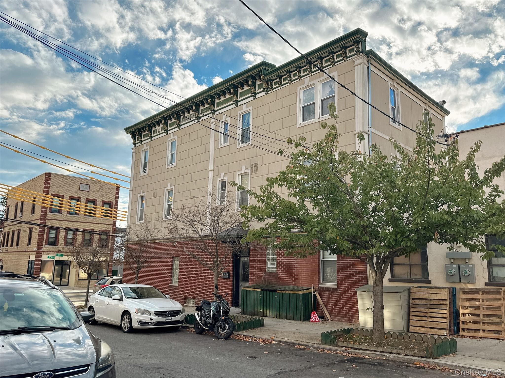 15-46 125th Street thumbnail 4