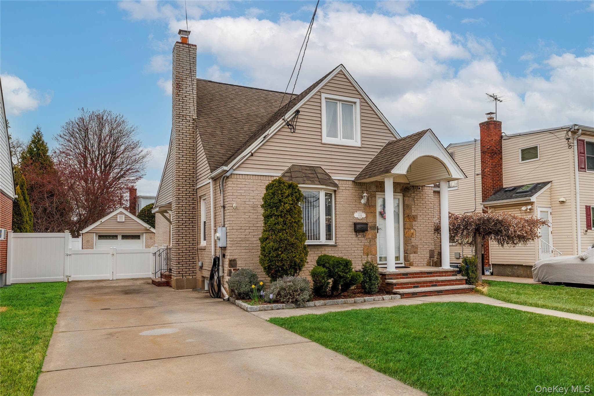 934 Hancock Avenue thumbnail 3
