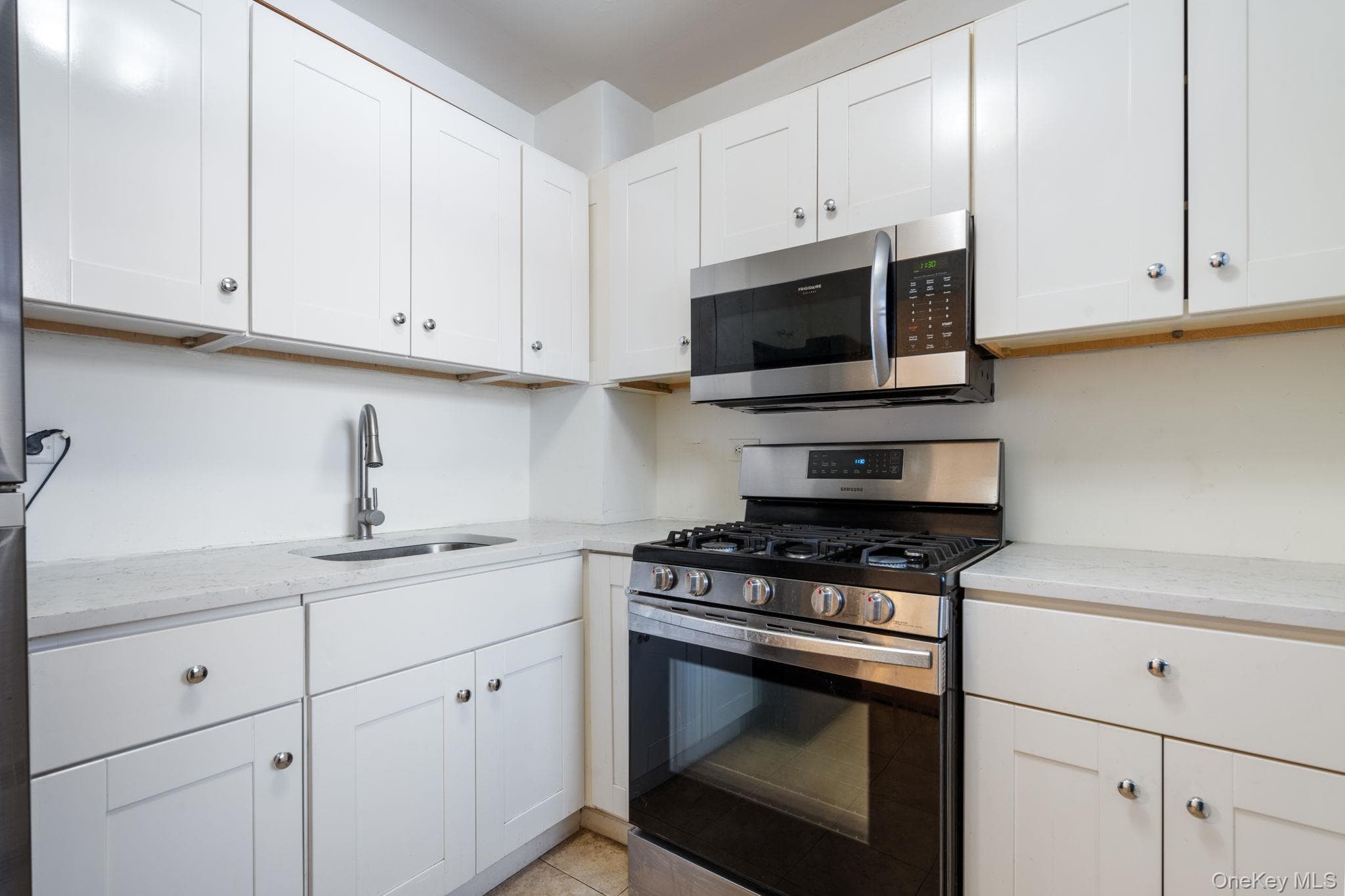 61-15 97th Street St Unit: 2D thumbnail 3