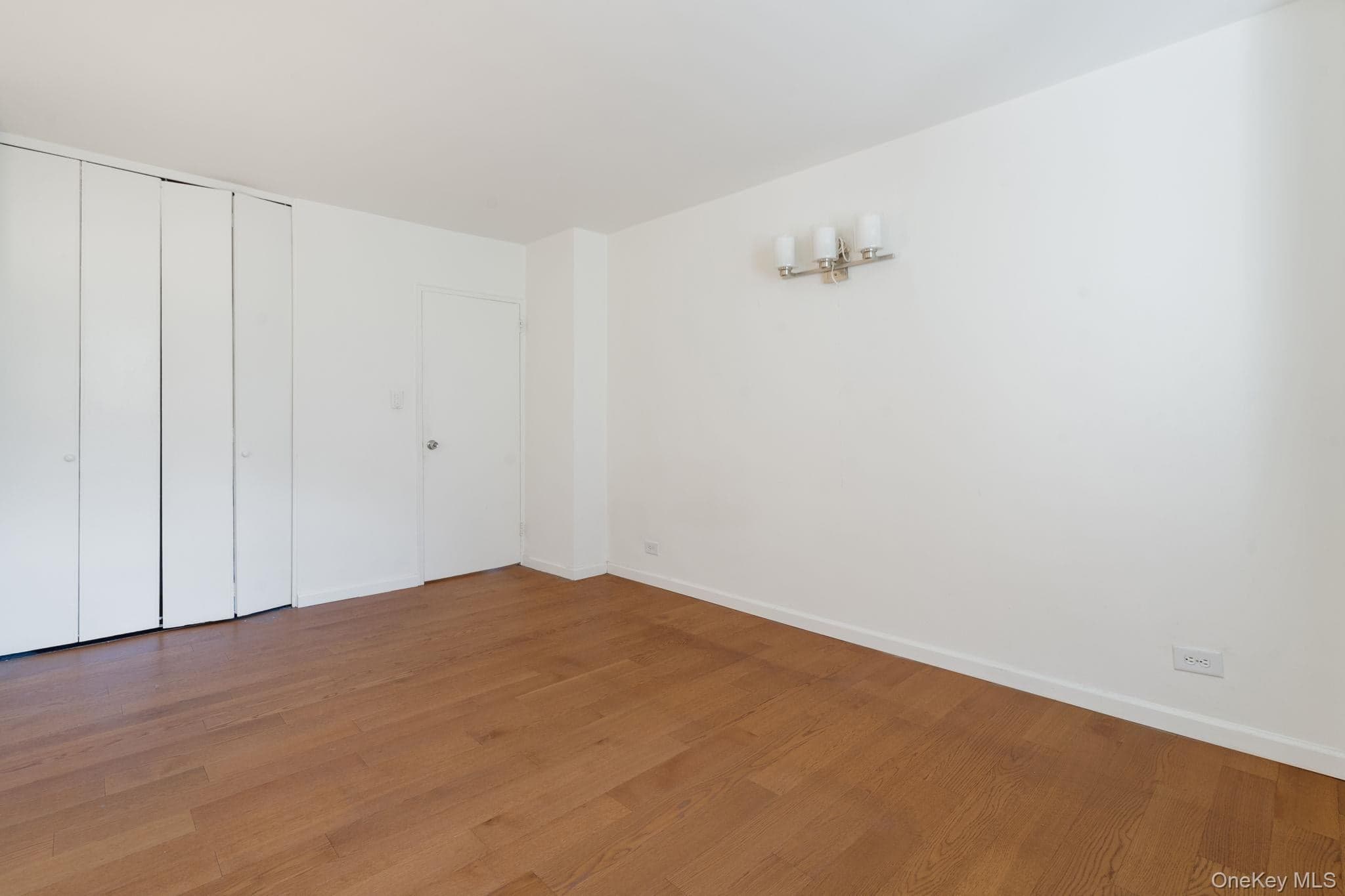 61-15 97th Street St Unit: 2D thumbnail 4