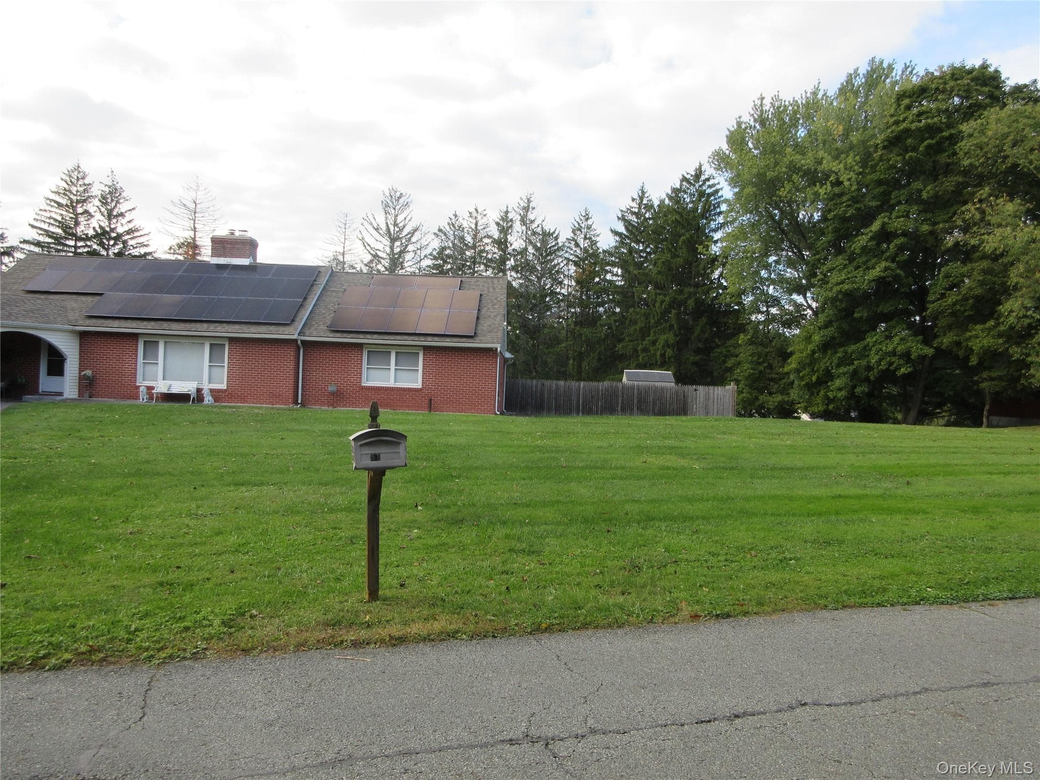 51 Overhill Road thumbnail 2