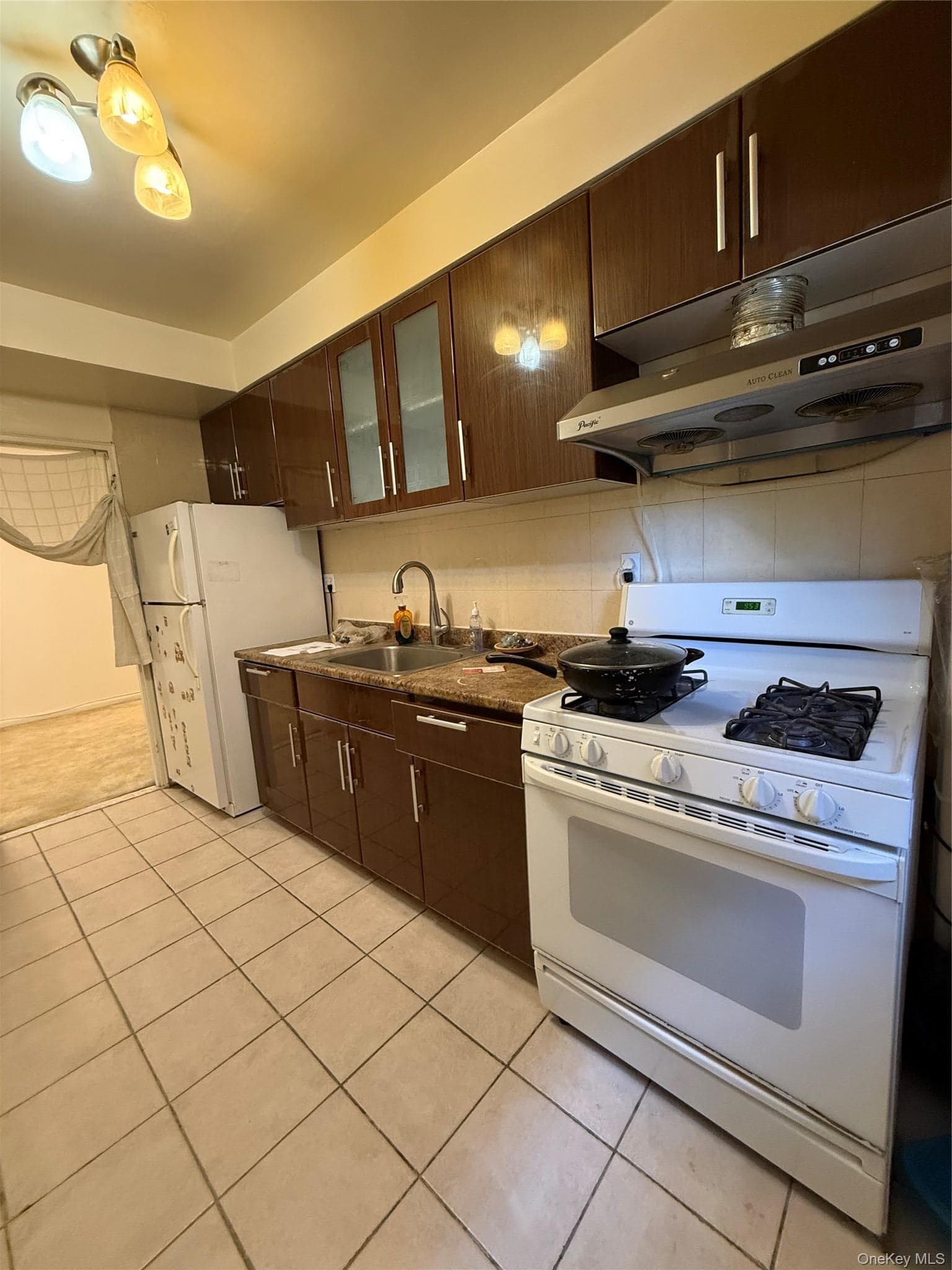 27-04 Parsons Blvd Blvd Unit: 2G thumbnail 3