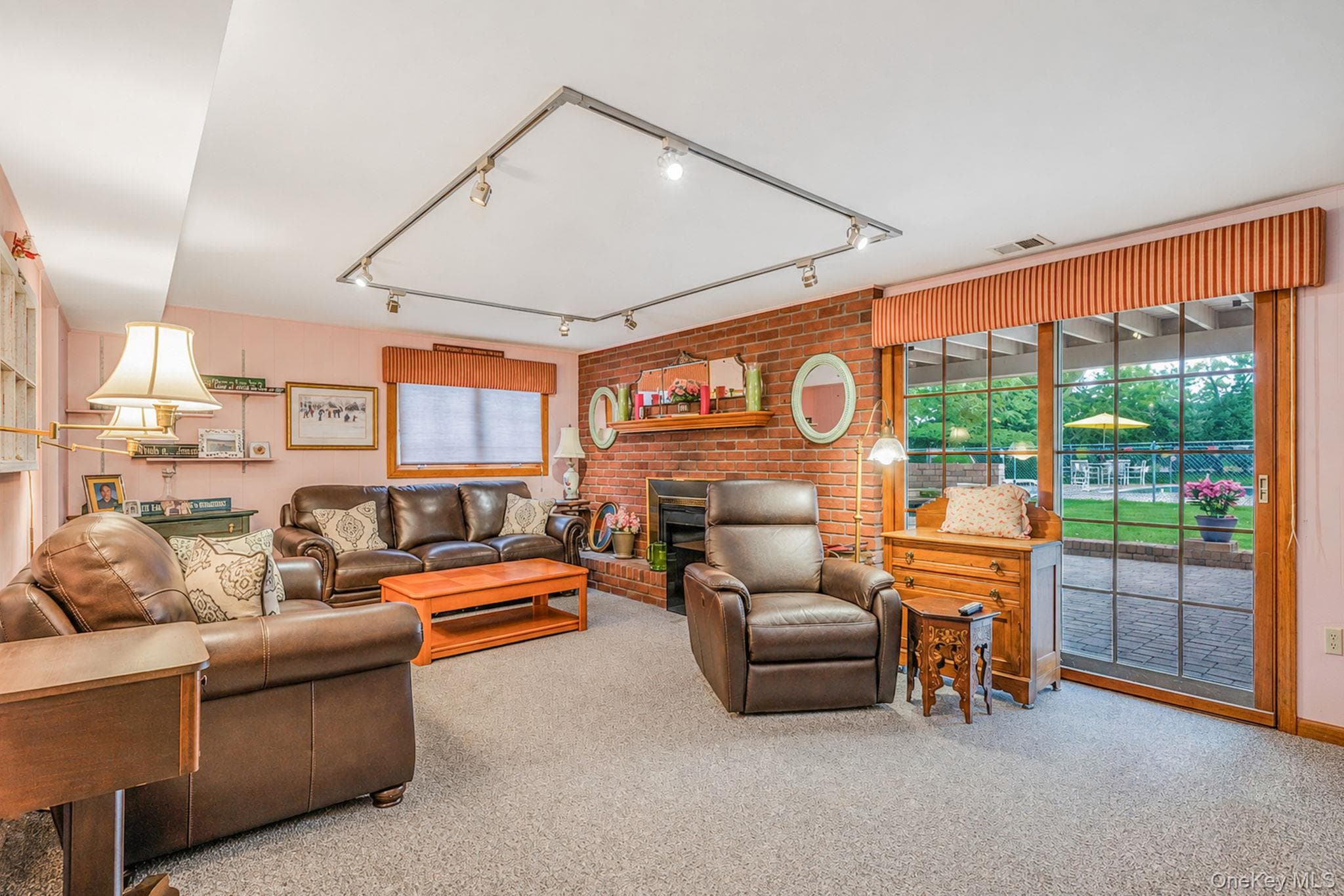 212 Cedrus Avenue thumbnail 19