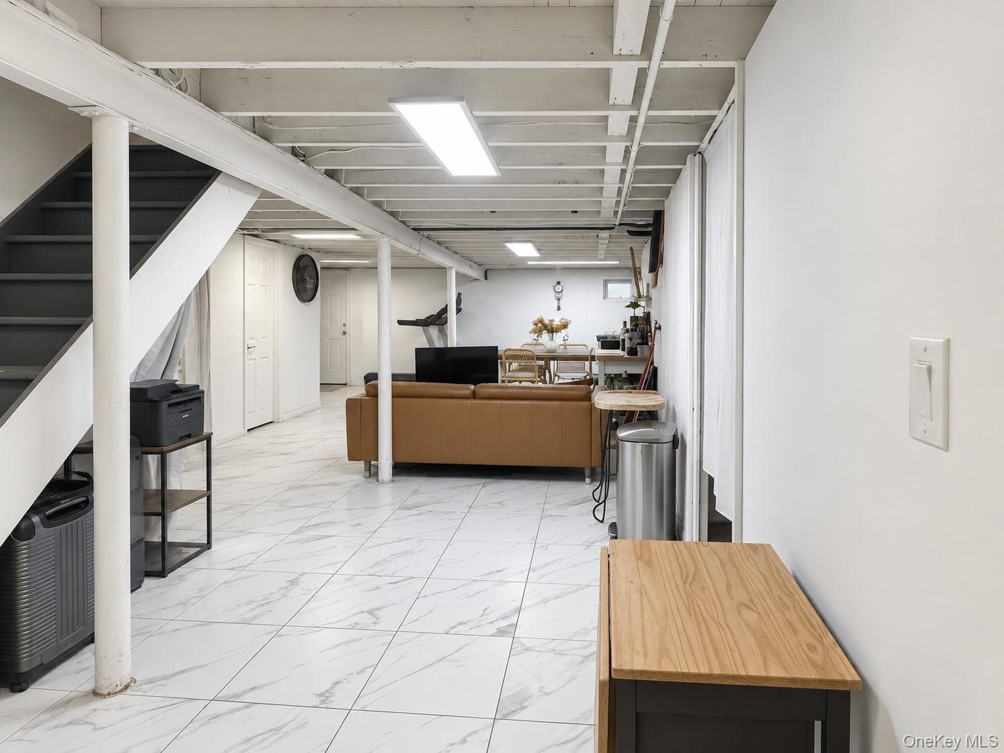 145 Westbury Avenue thumbnail 19