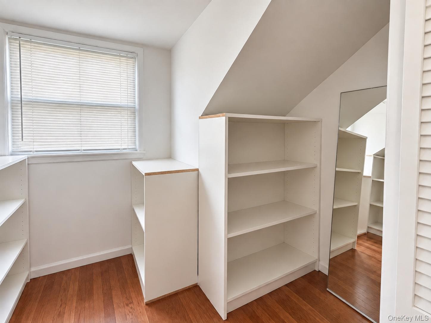 145 Westbury Avenue thumbnail 15