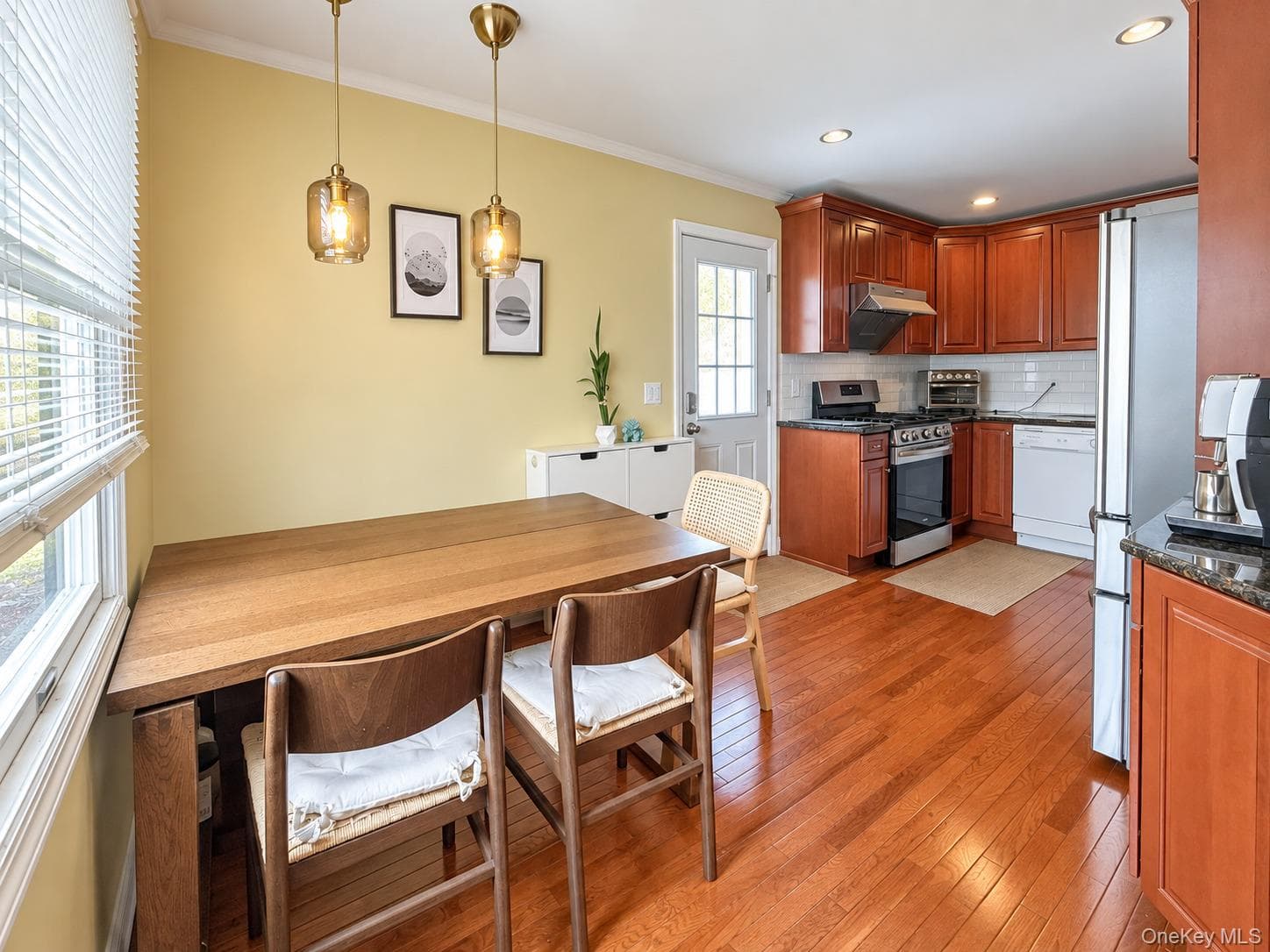 145 Westbury Avenue thumbnail 26