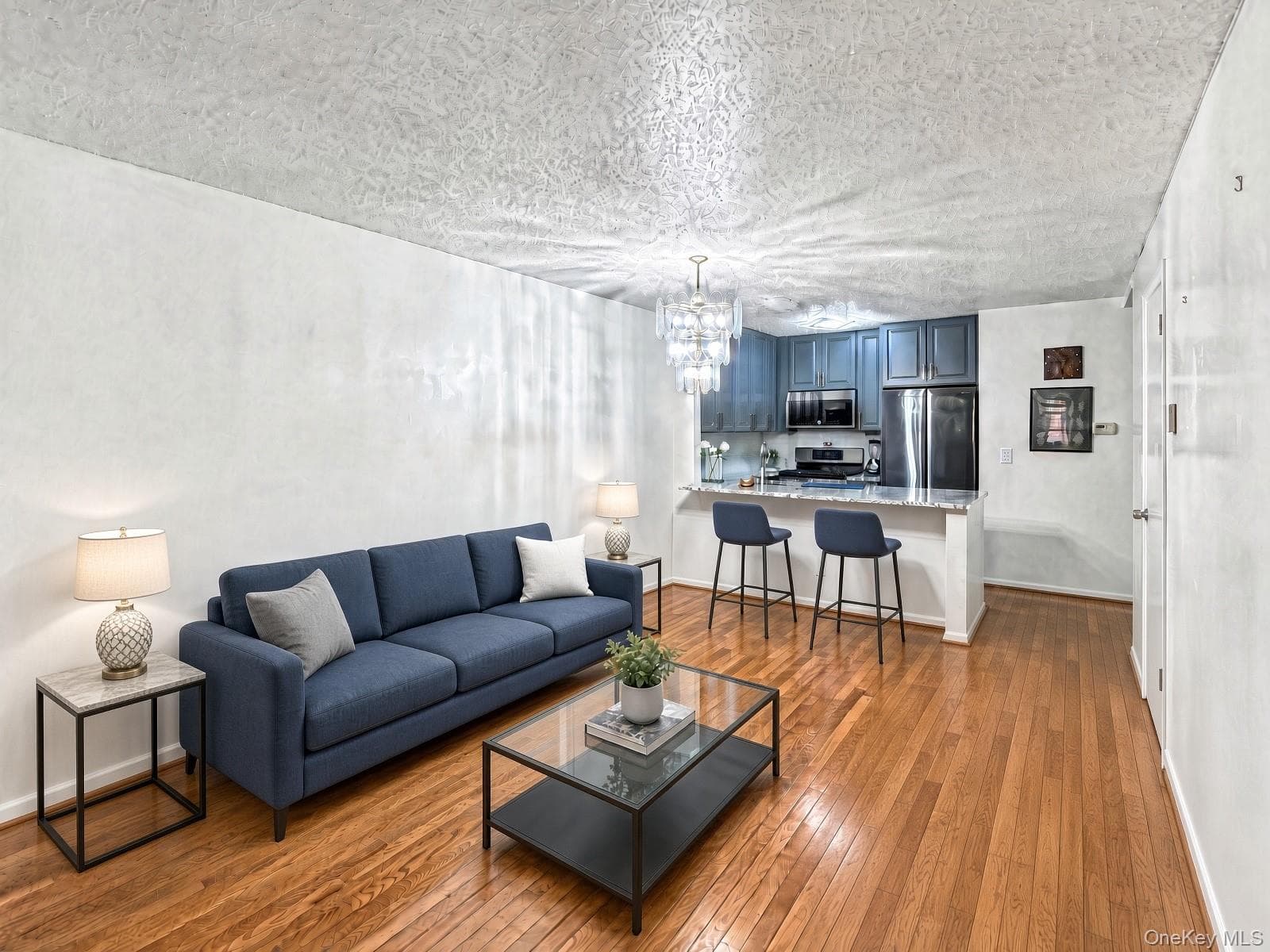 1895 Vyse Avenue Unit: A thumbnail 2