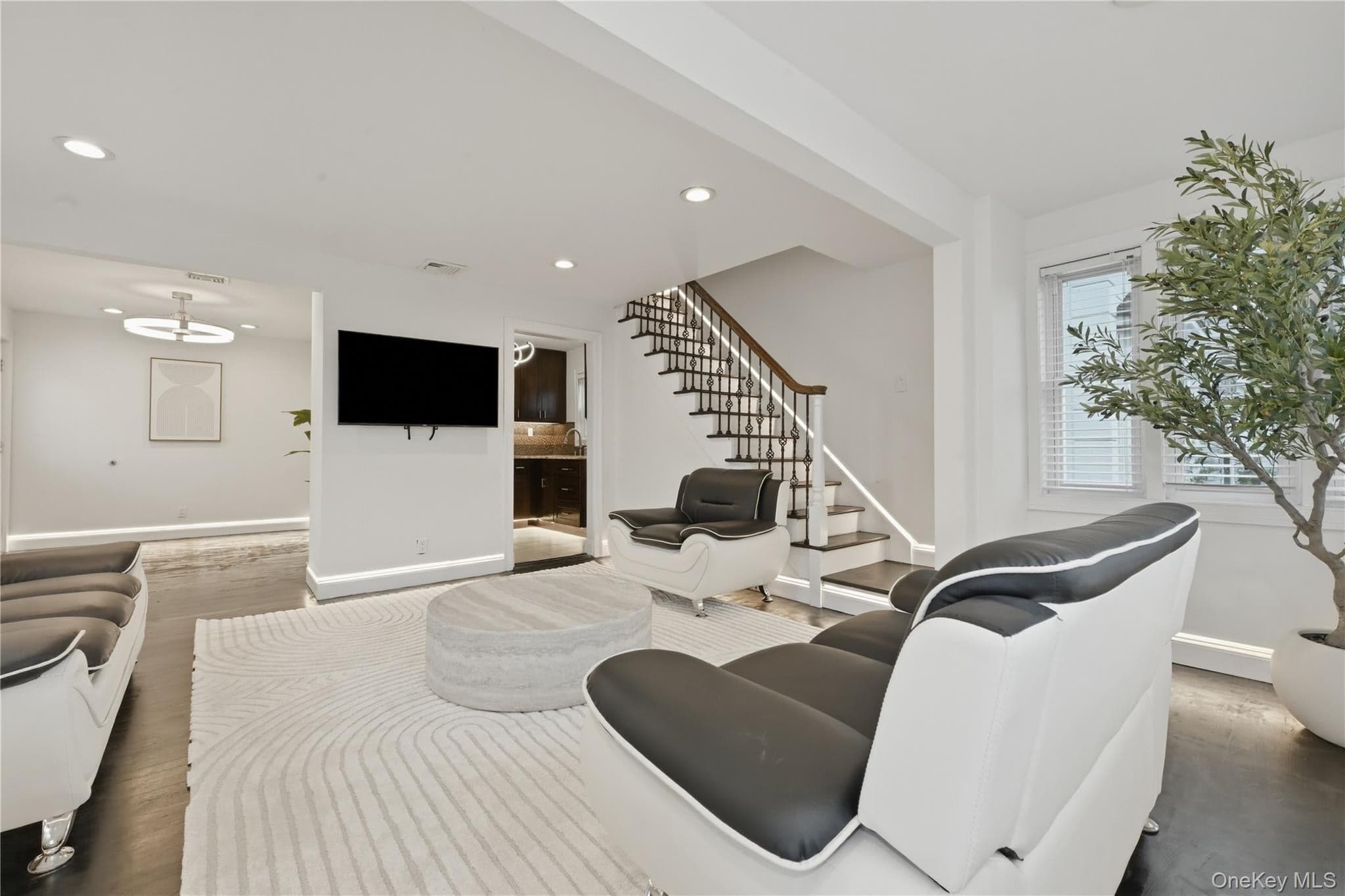 6 Prospect Street thumbnail 3