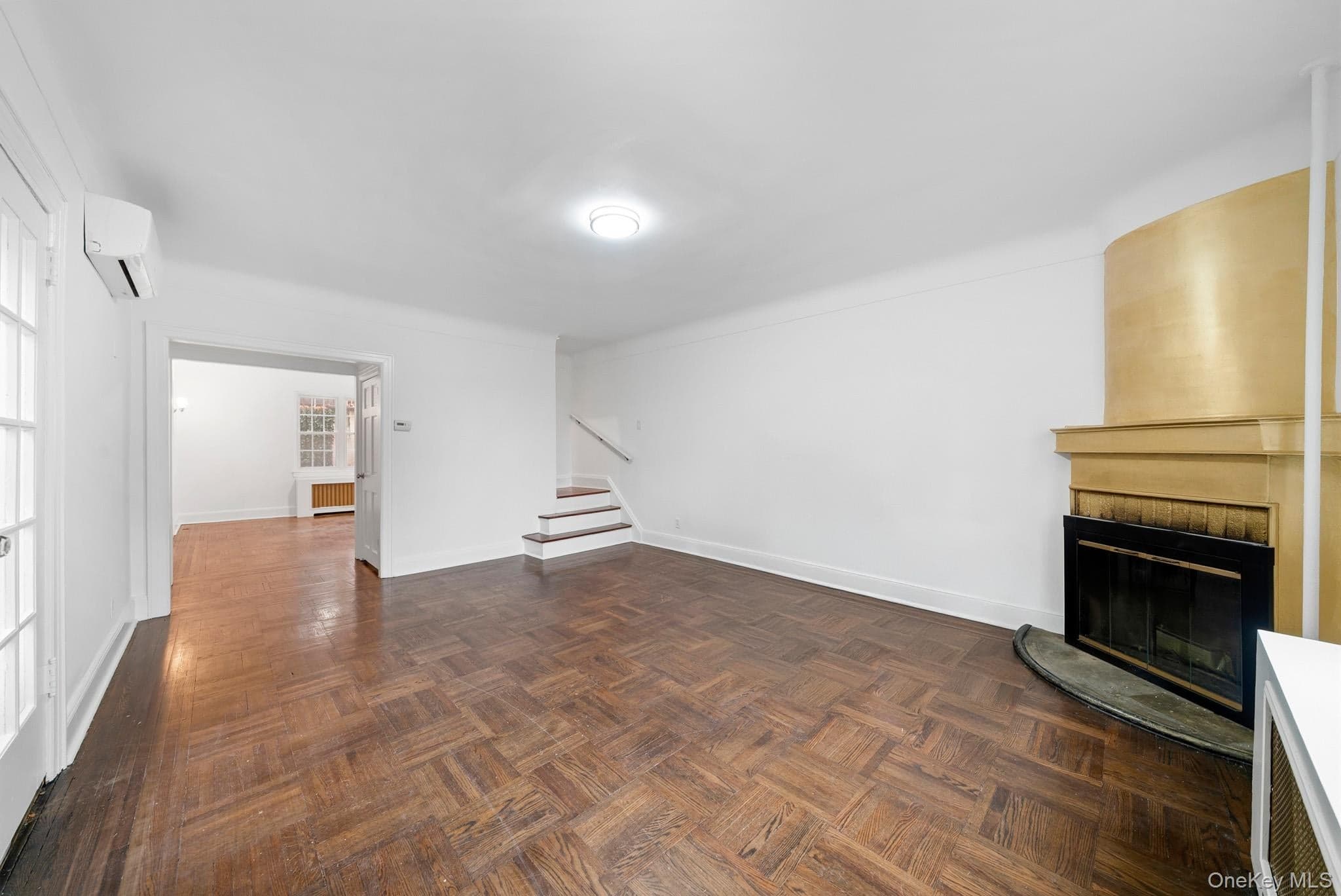 5461 Sylvan Avenue thumbnail 4