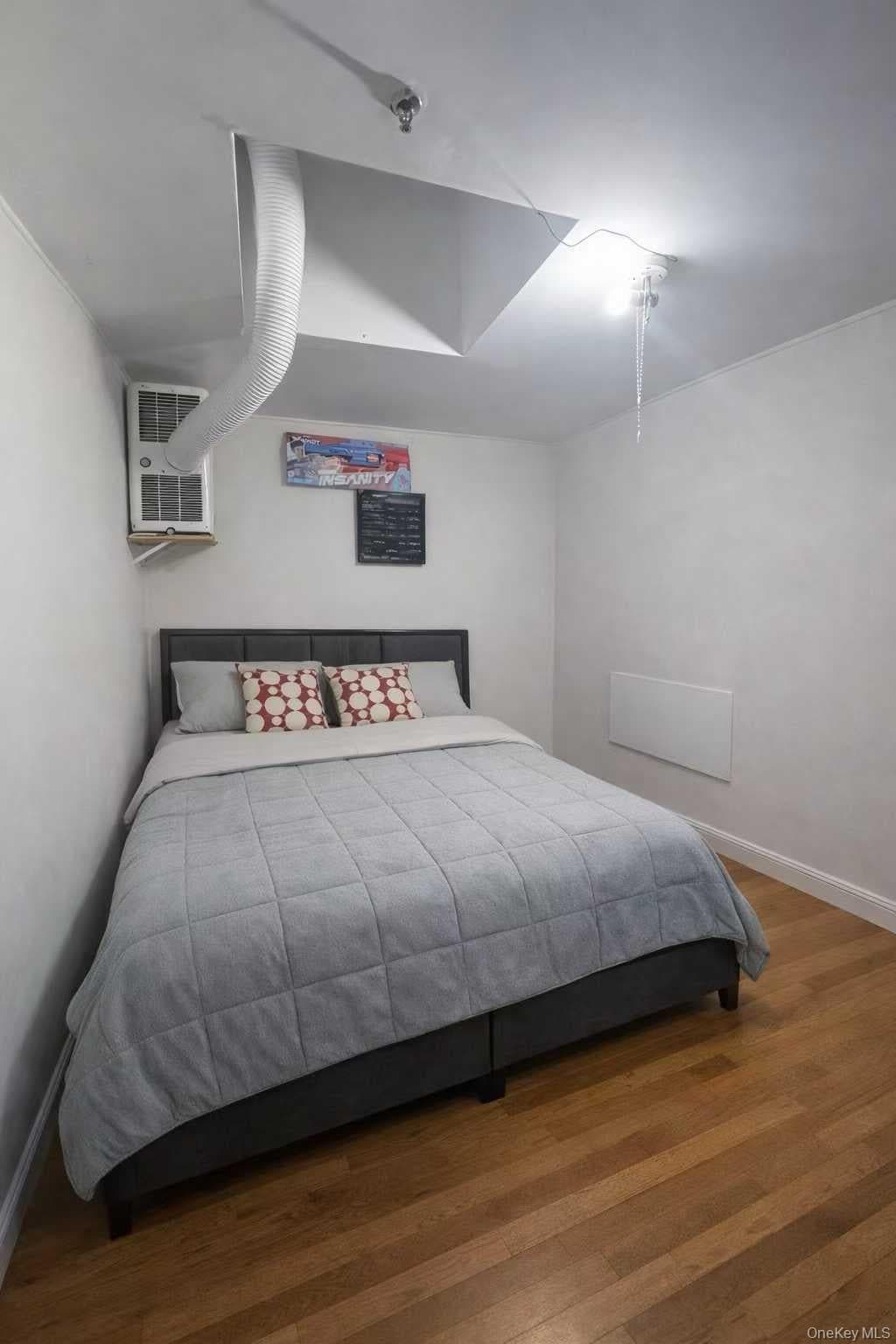 3733 107th Street Unit: 4A thumbnail 5