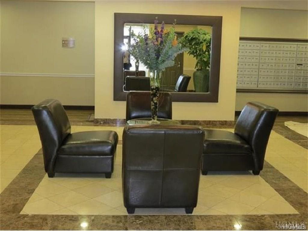 100 New Roc City Place Unit: 317 thumbnail 3