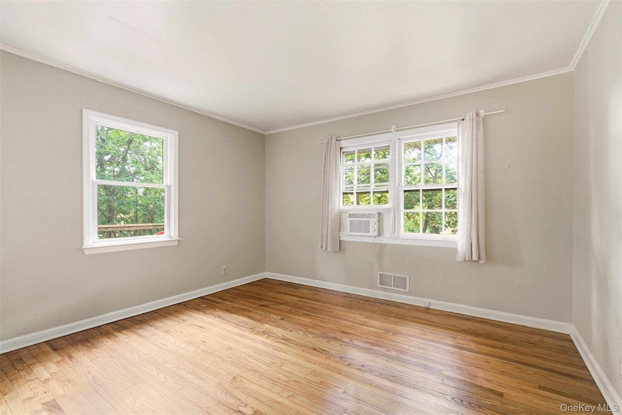 35 Ward Avenue thumbnail 13