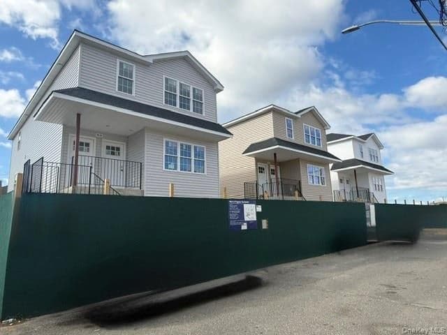 102-24 Dunton Court thumbnail 20
