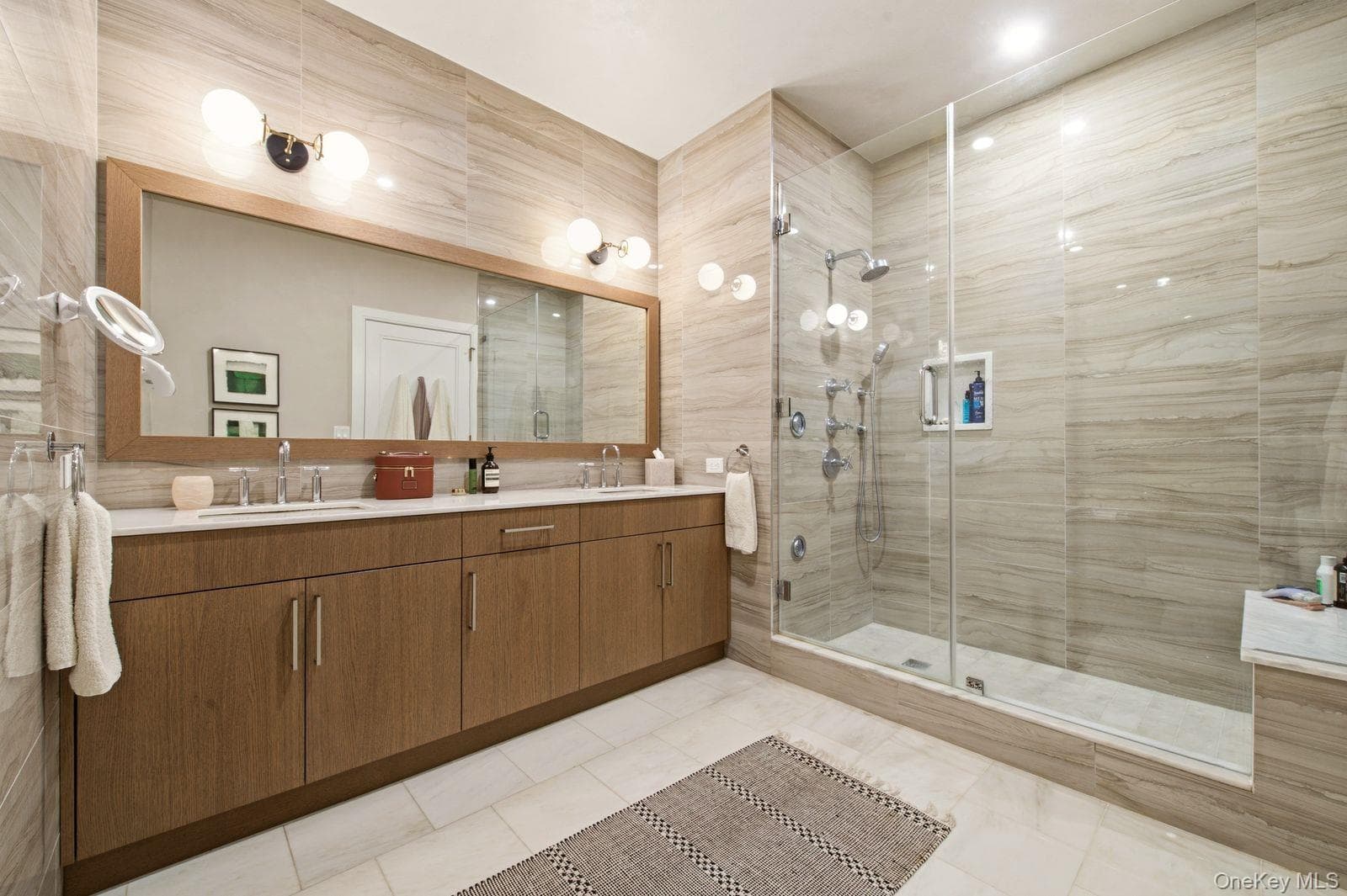 100 Garvies Point Road Unit: 1007 thumbnail 16