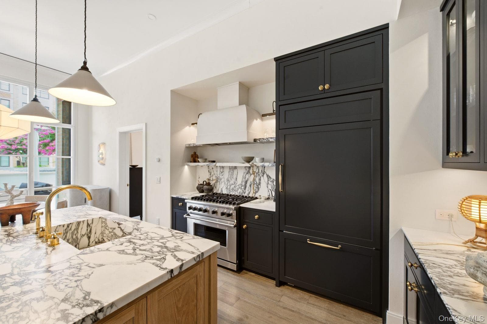 100 Garvies Point Road Unit: 1007 thumbnail 2