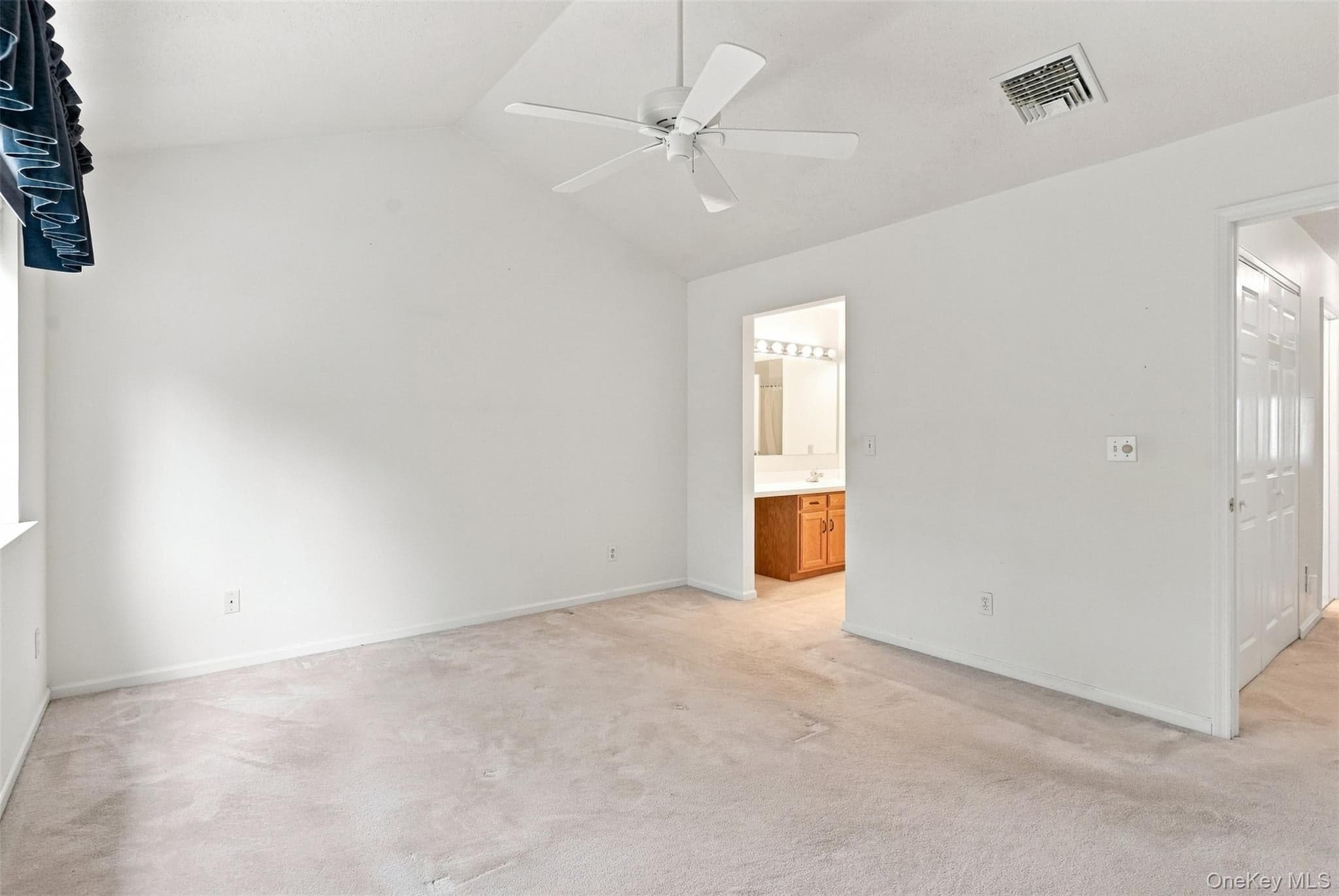 103 Kensington Court thumbnail 18