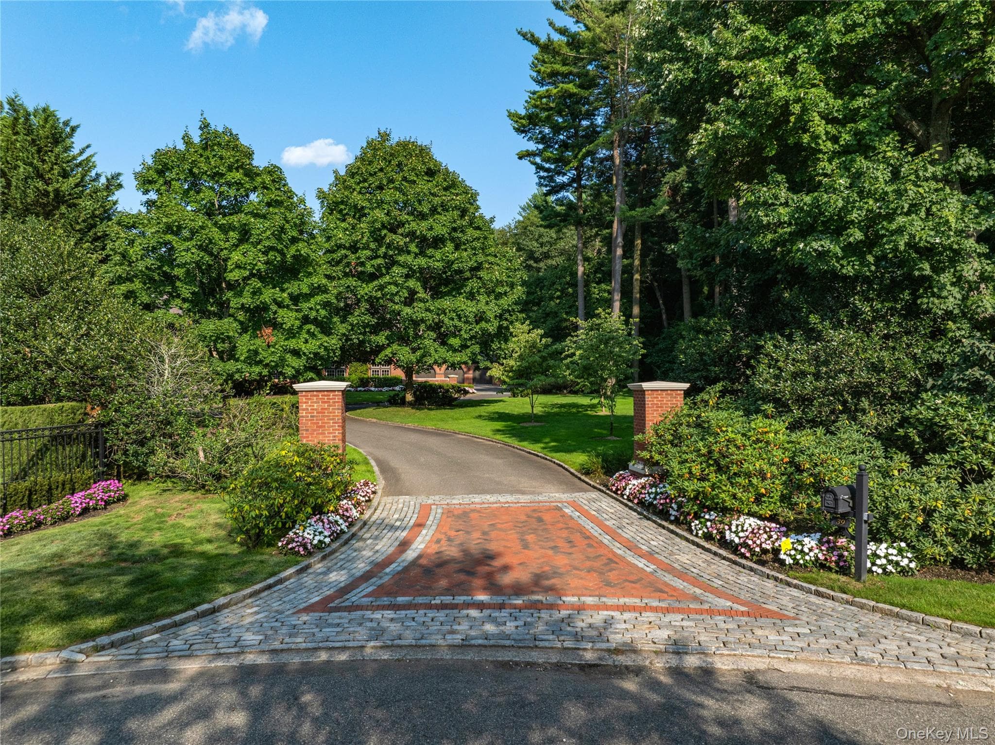 39 Chestnut Hill Drive thumbnail 47