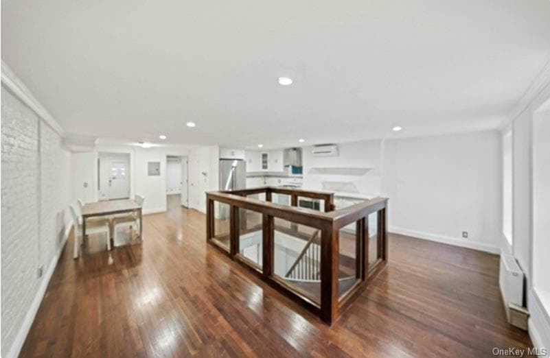 308 Clifton Place thumbnail 27
