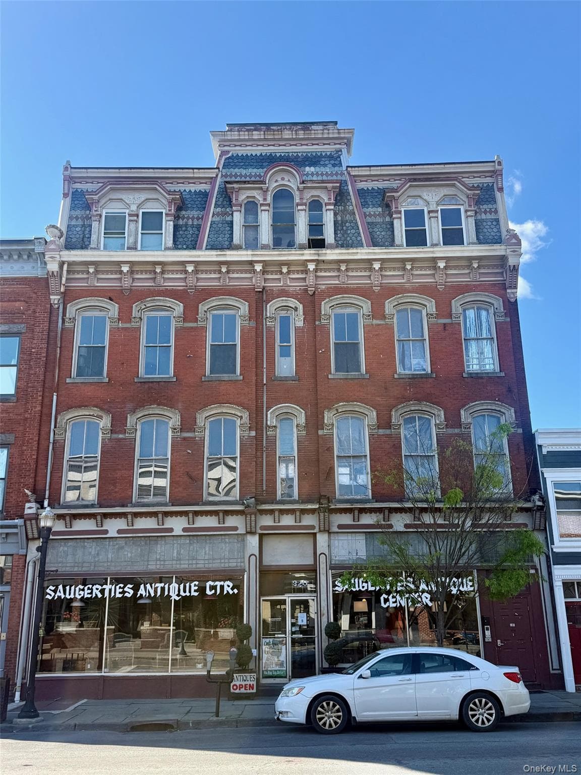 220 Main Street thumbnail 2