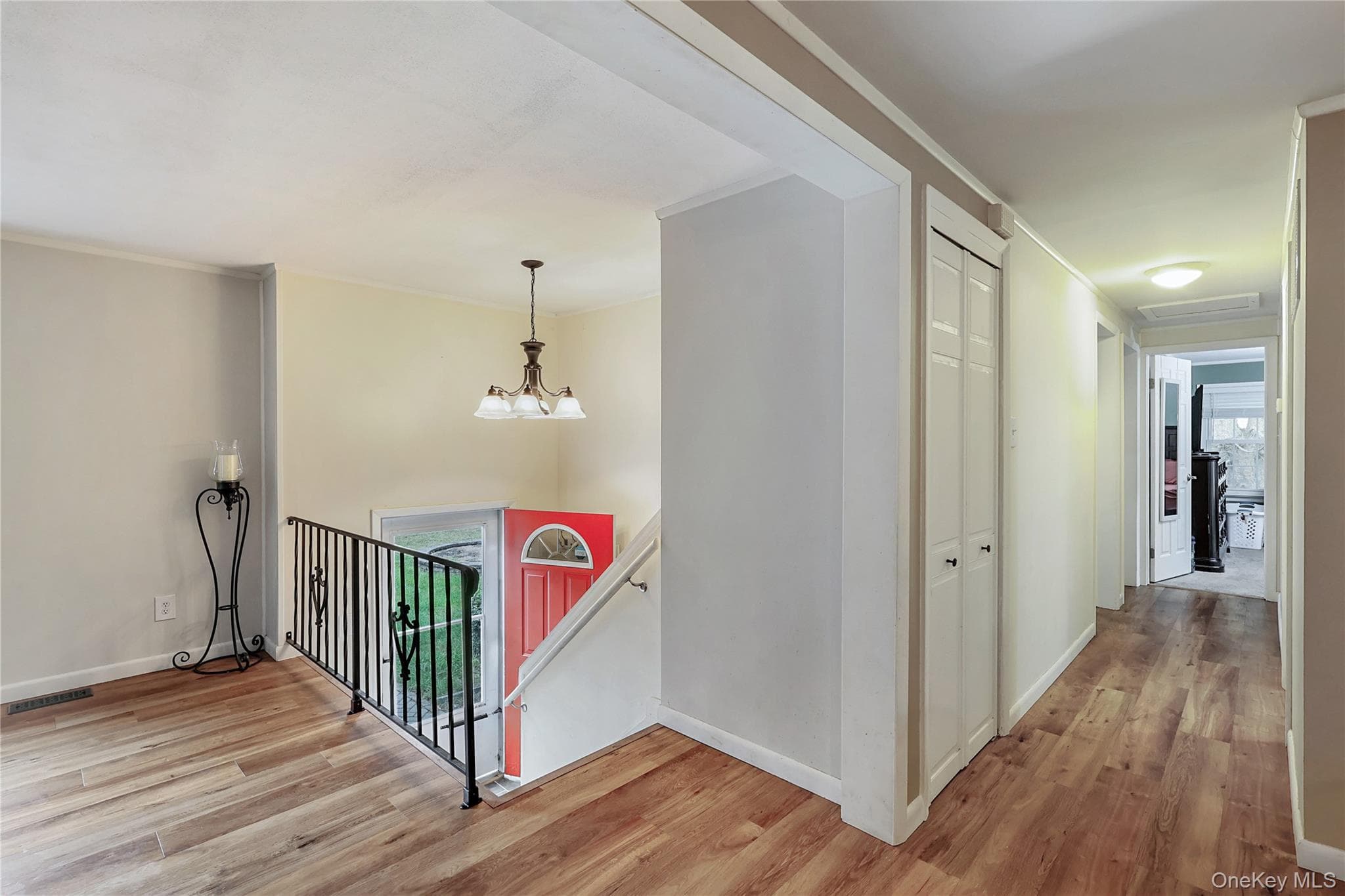 545 N Quaker Lane thumbnail 27