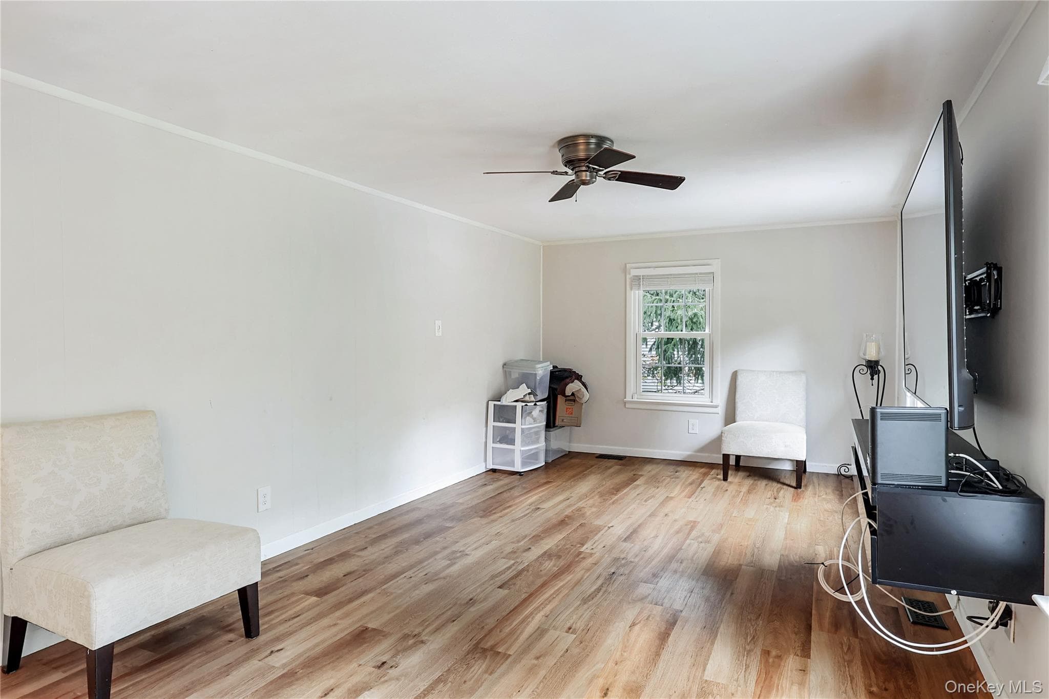 545 N Quaker Lane thumbnail 14
