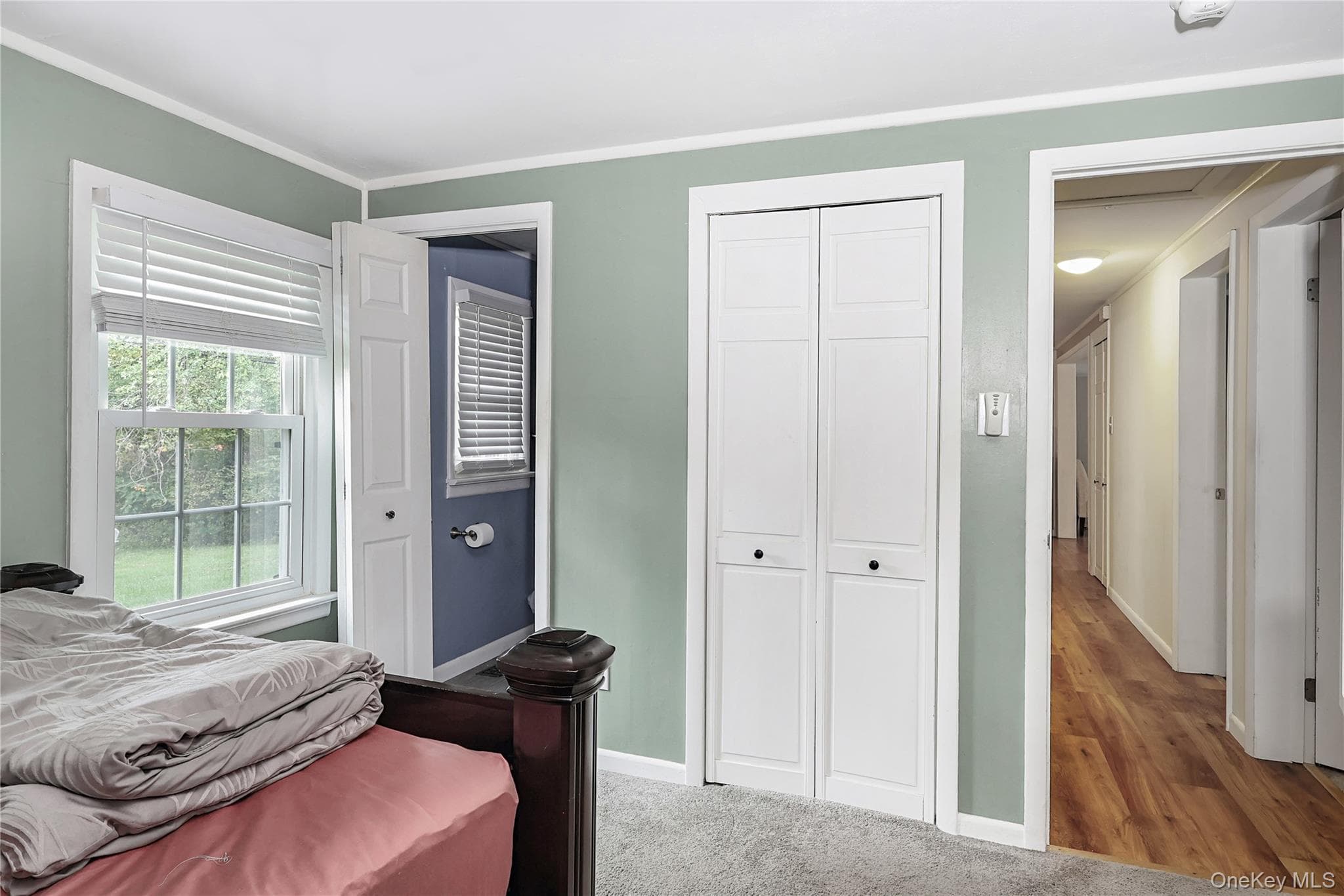 545 N Quaker Lane thumbnail 32