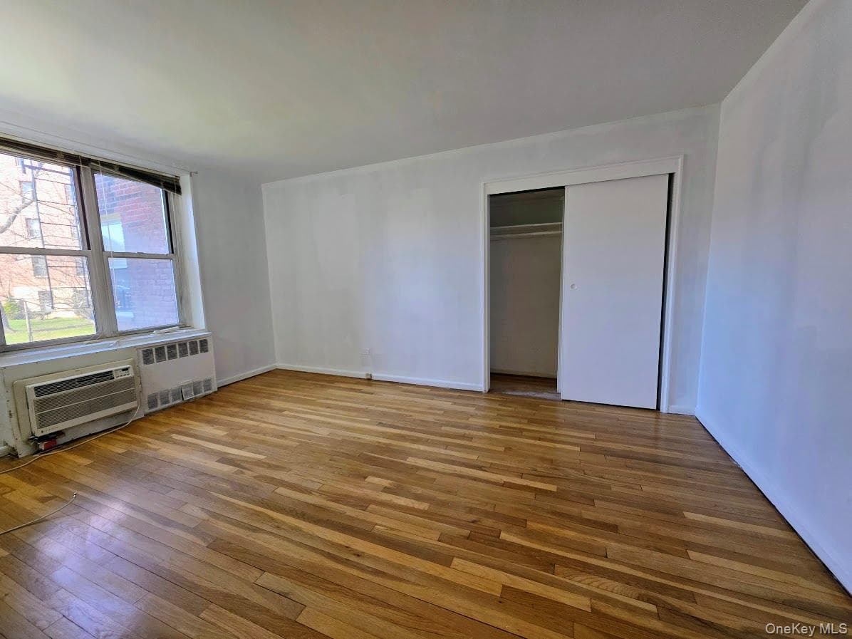 18-50 211th Street Unit: 1B thumbnail 6