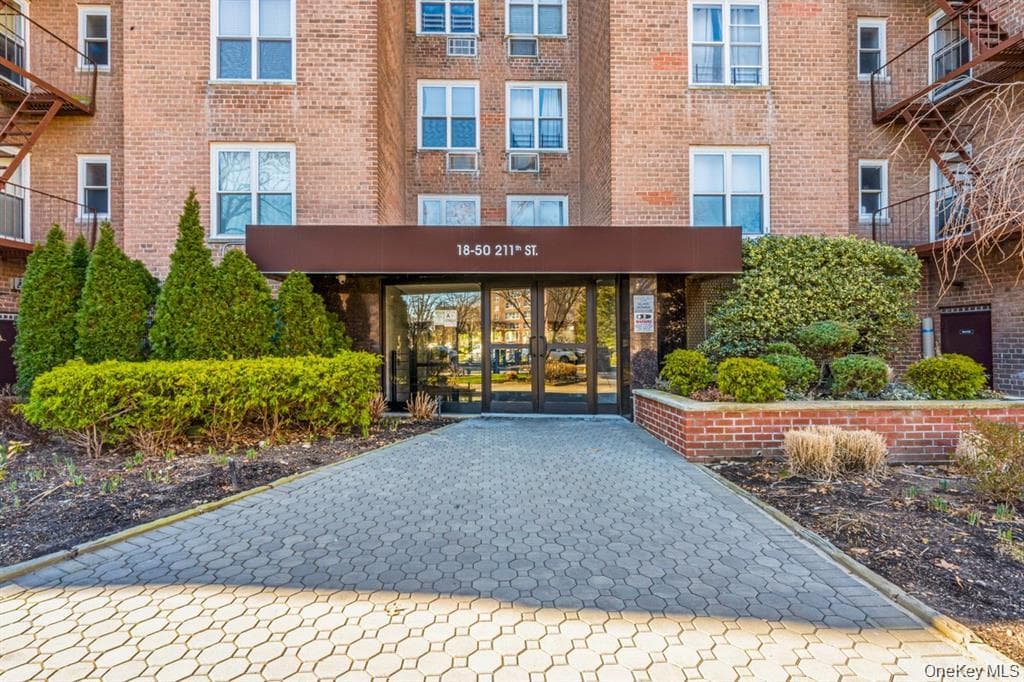 18-50 211th Street Unit: 1B, Bayside