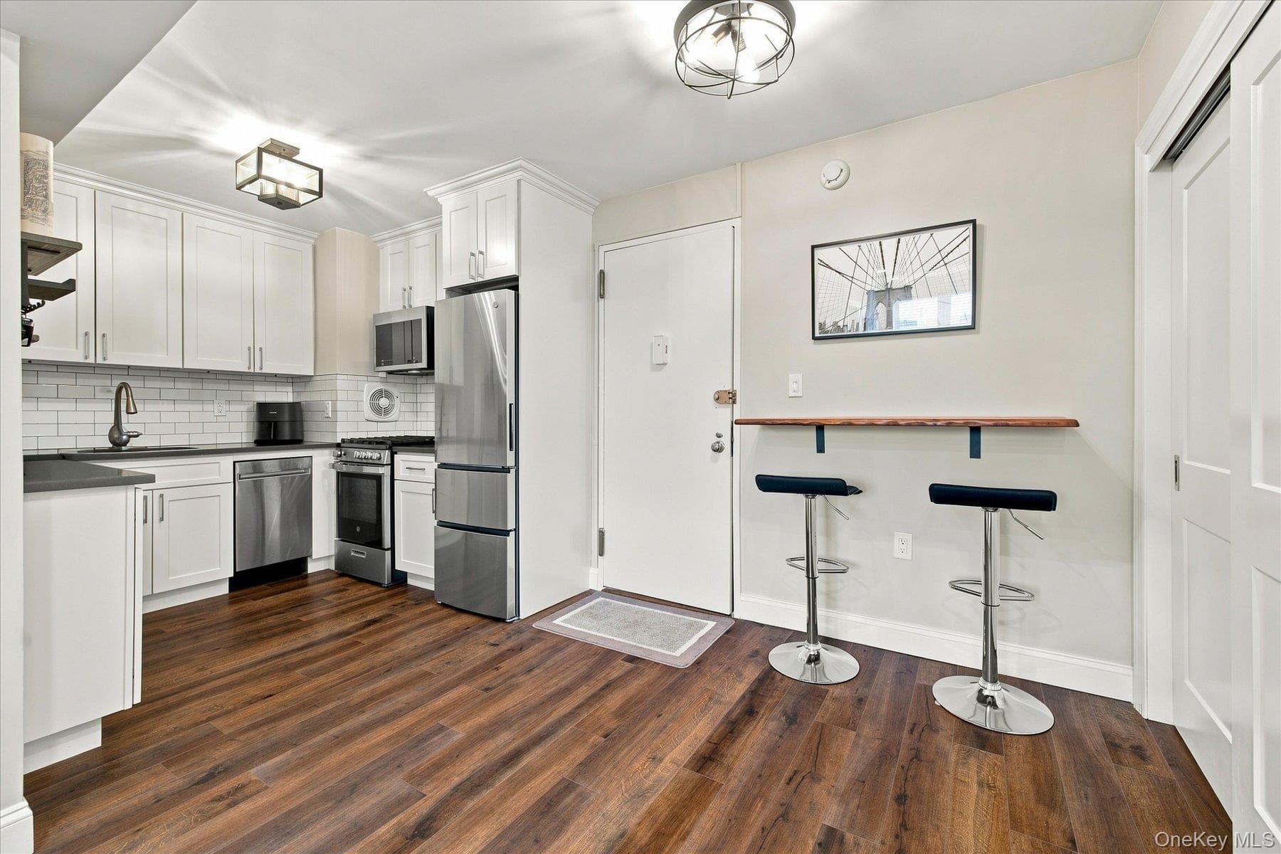 370 W Broadway Unit: 3M thumbnail 4