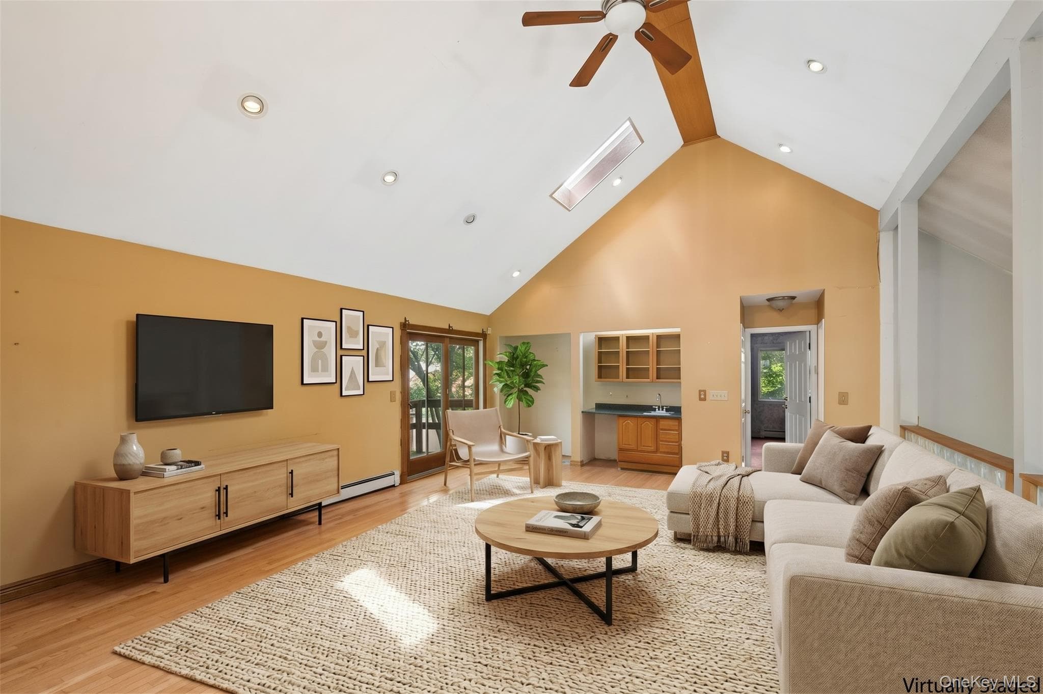 65 Morris Avenue thumbnail 19