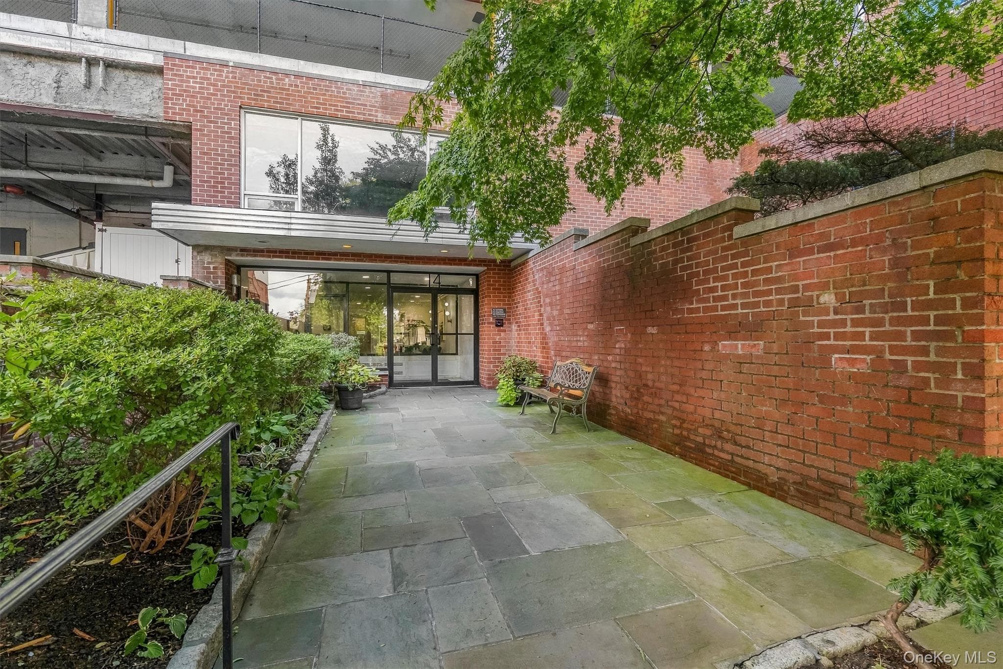 14 Westview Avenue Unit: 201 thumbnail 4