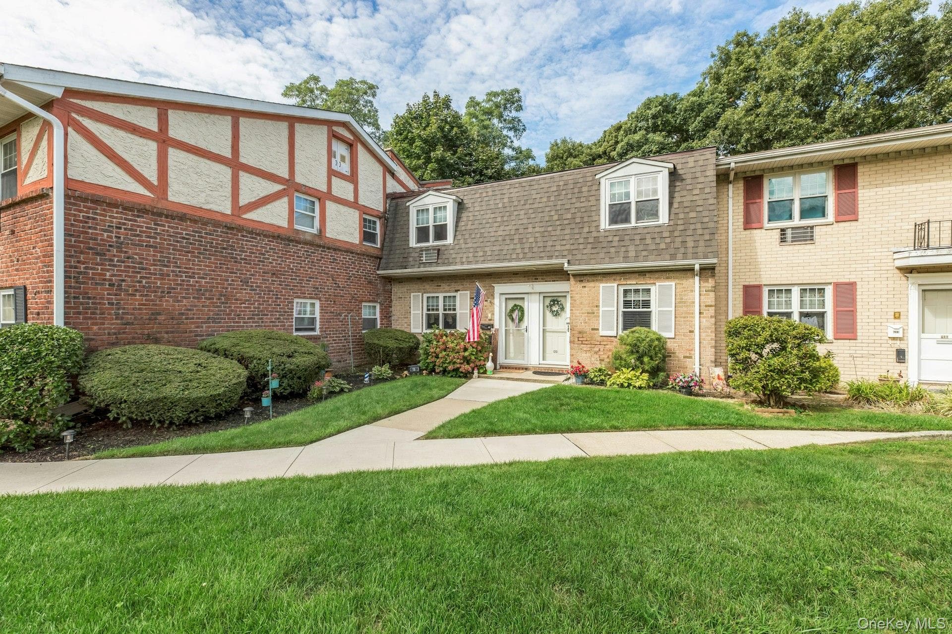 21 Glen Hollow Drive Unit: G9, Holtsville