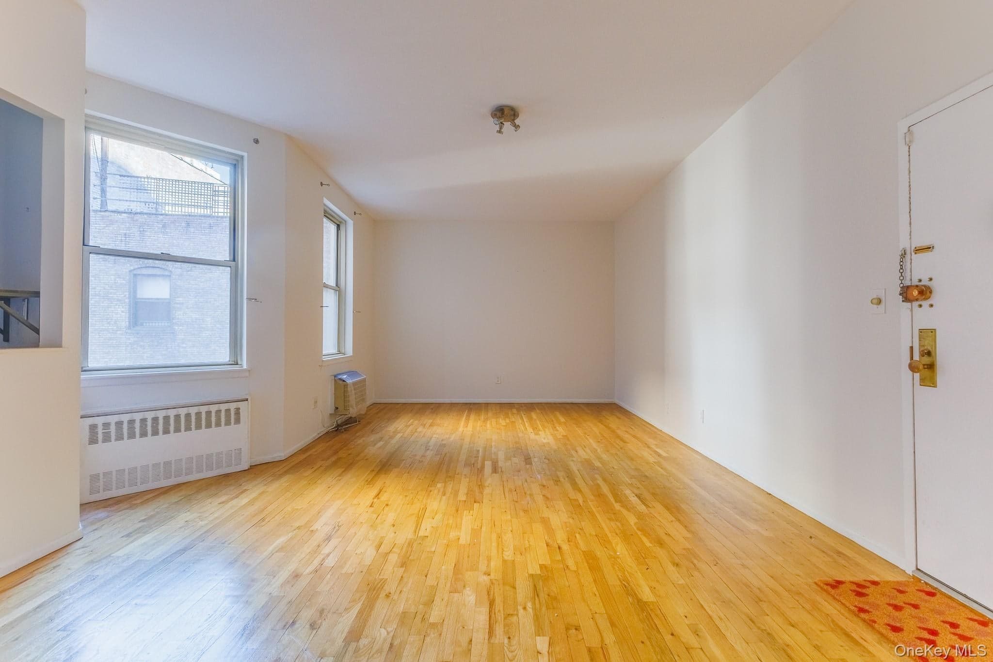 15 E 10th Street Unit: 4A thumbnail 6