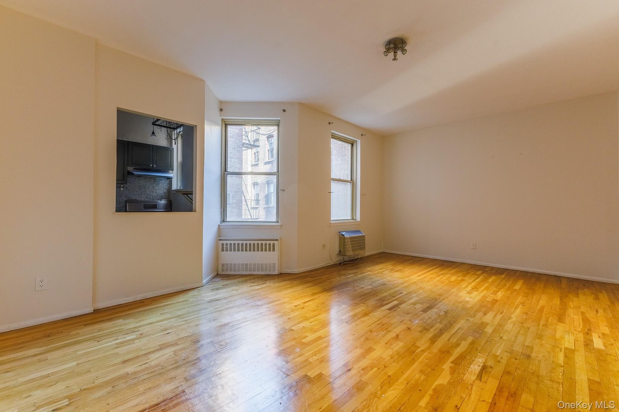 15 E 10th Street Unit: 4A thumbnail 5
