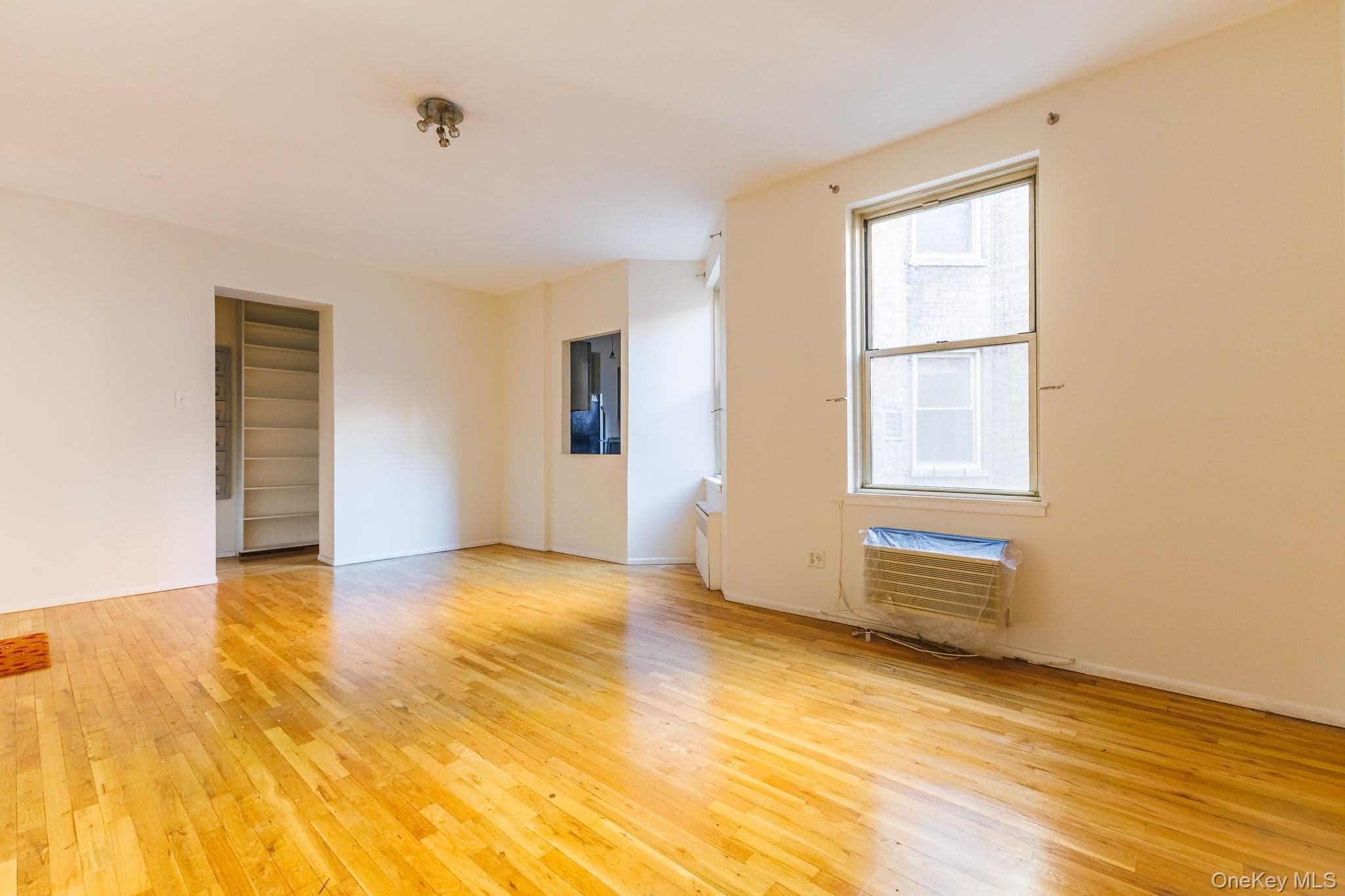 15 E 10th Street Unit: 4A thumbnail 7