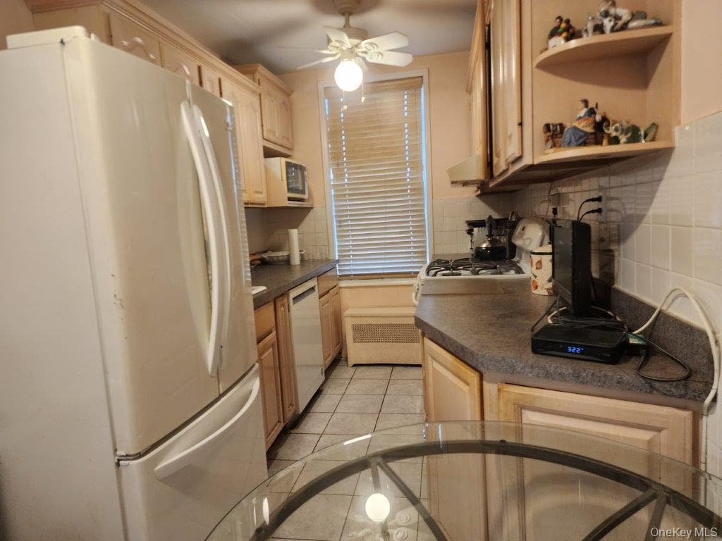 2251 Plumb 1st Street Unit: 6B thumbnail 4