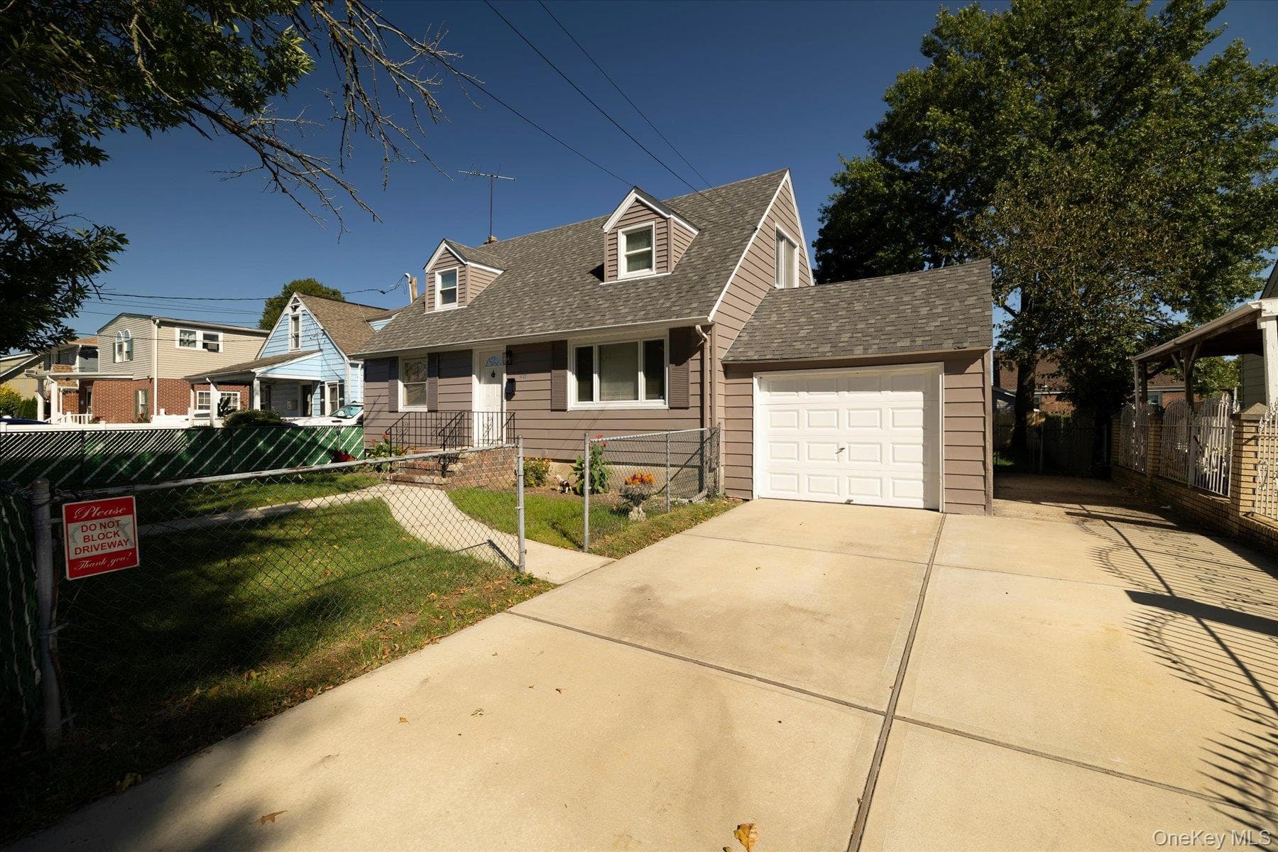 413 Greengrove Avenue thumbnail 4