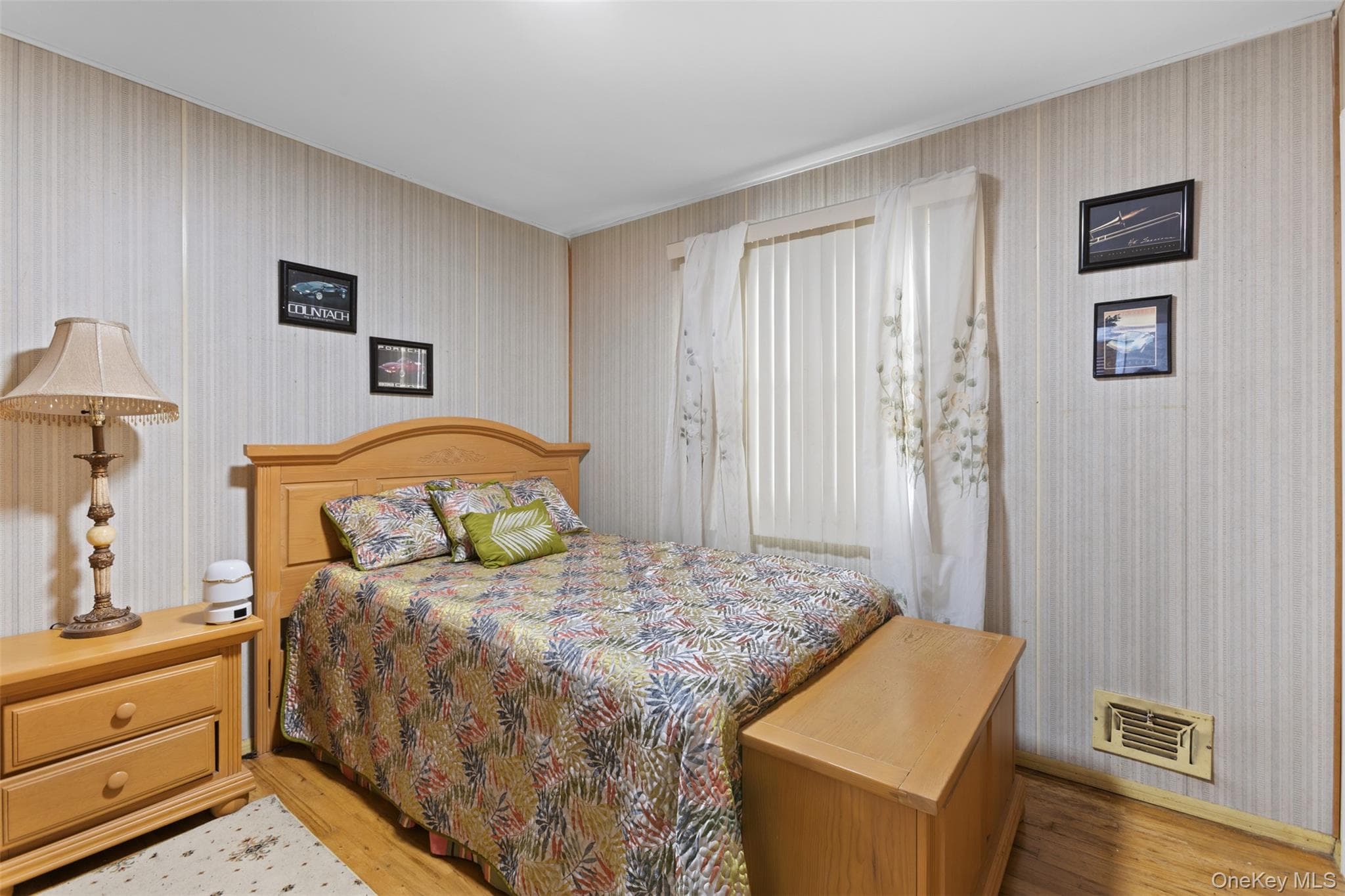 552 Briar Place thumbnail 12