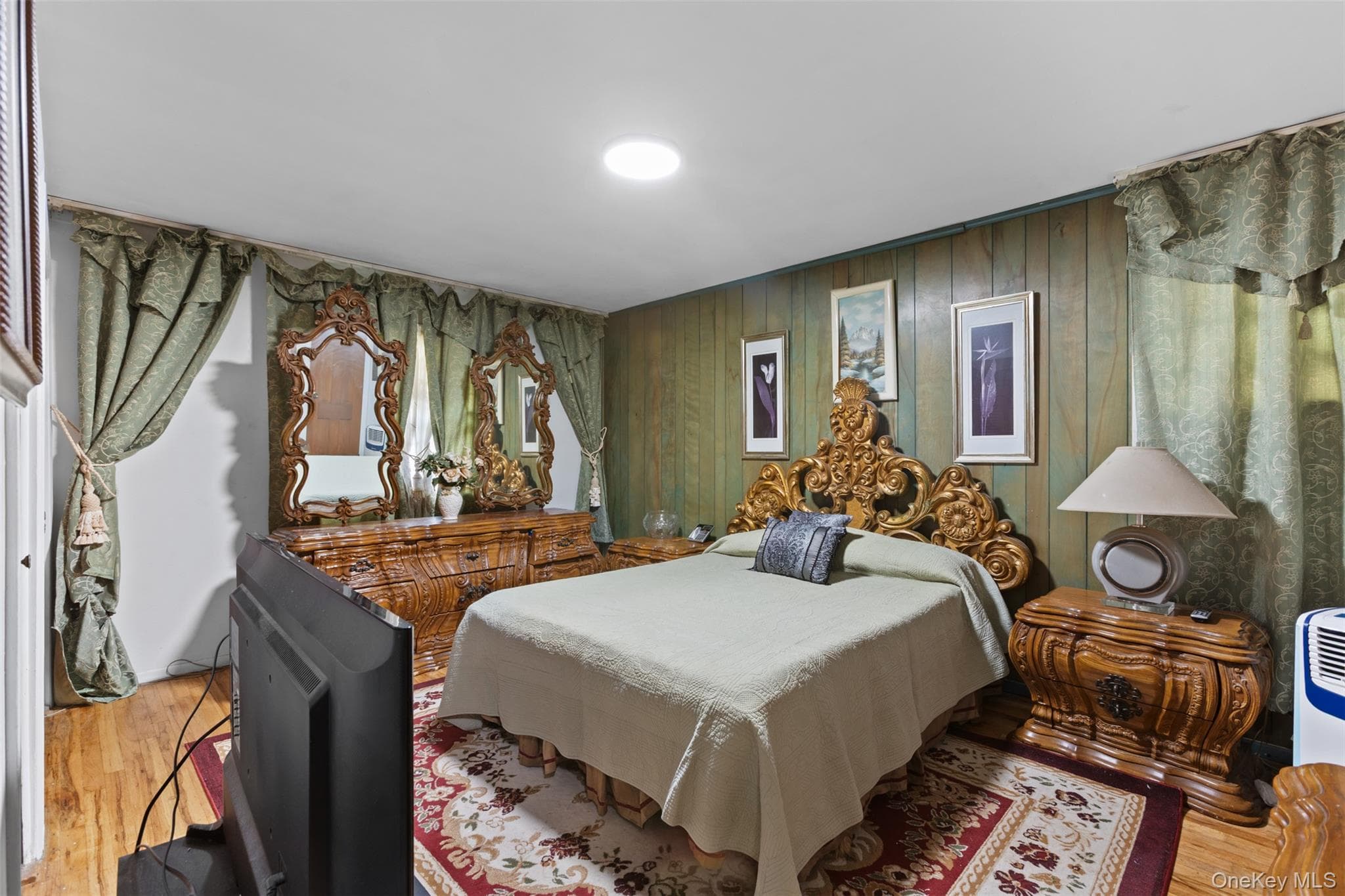 552 Briar Place thumbnail 9