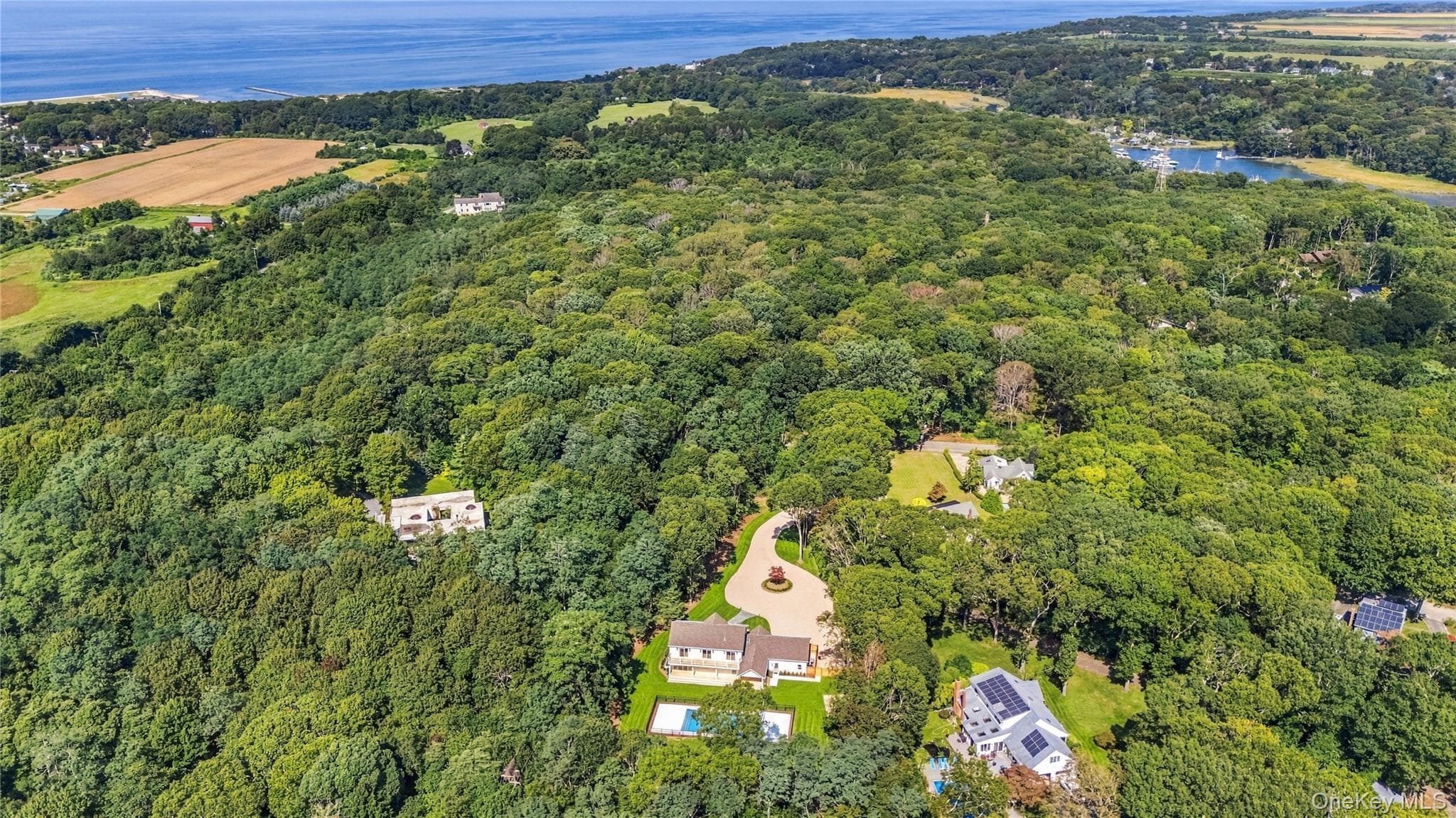 795 Bayview Avenue thumbnail 12