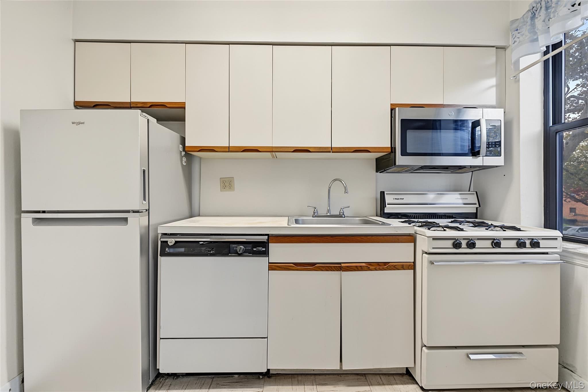 21528 47th Avenue Unit: 2B thumbnail 6