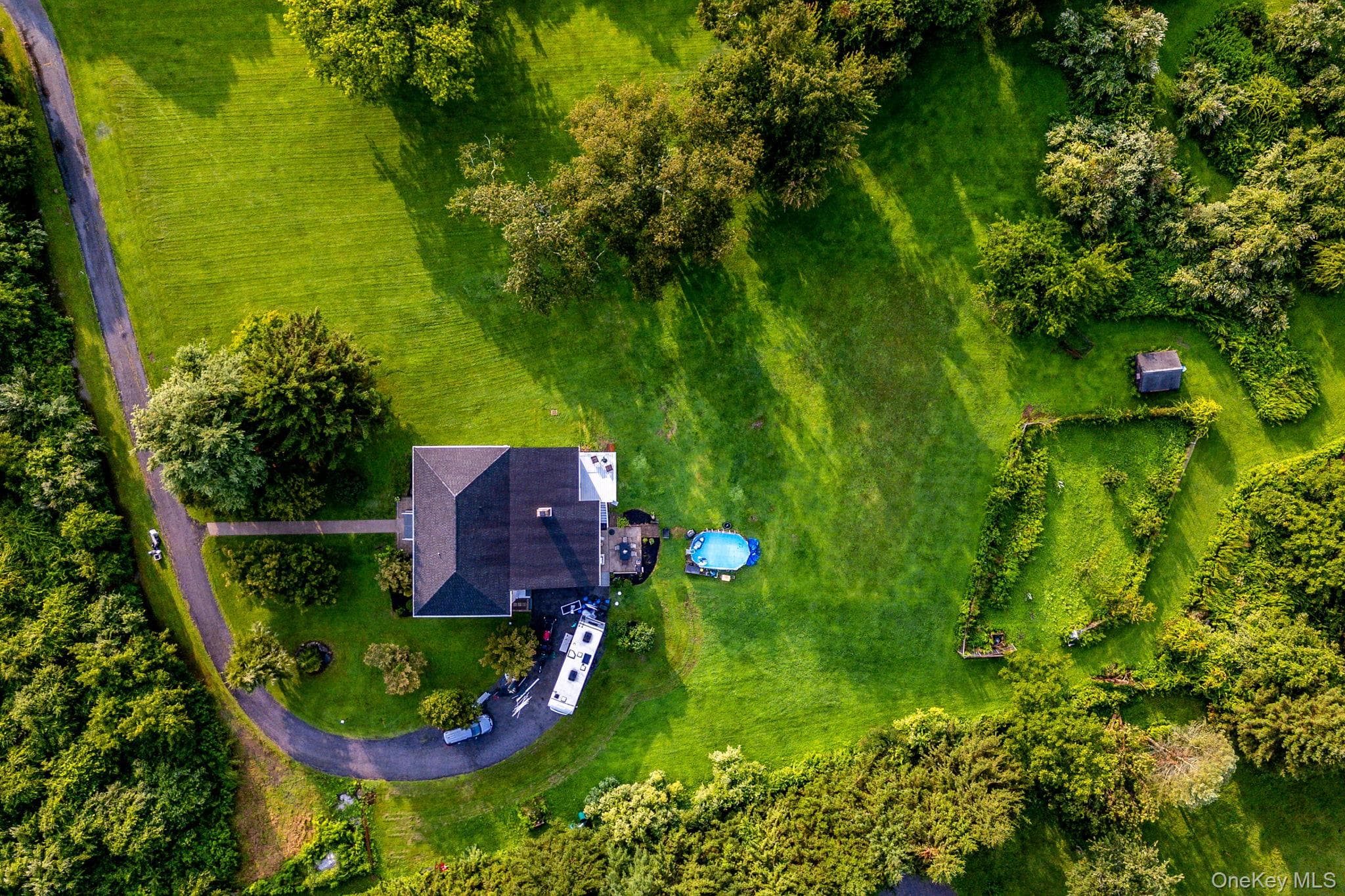 75 Sunset Drive thumbnail 42