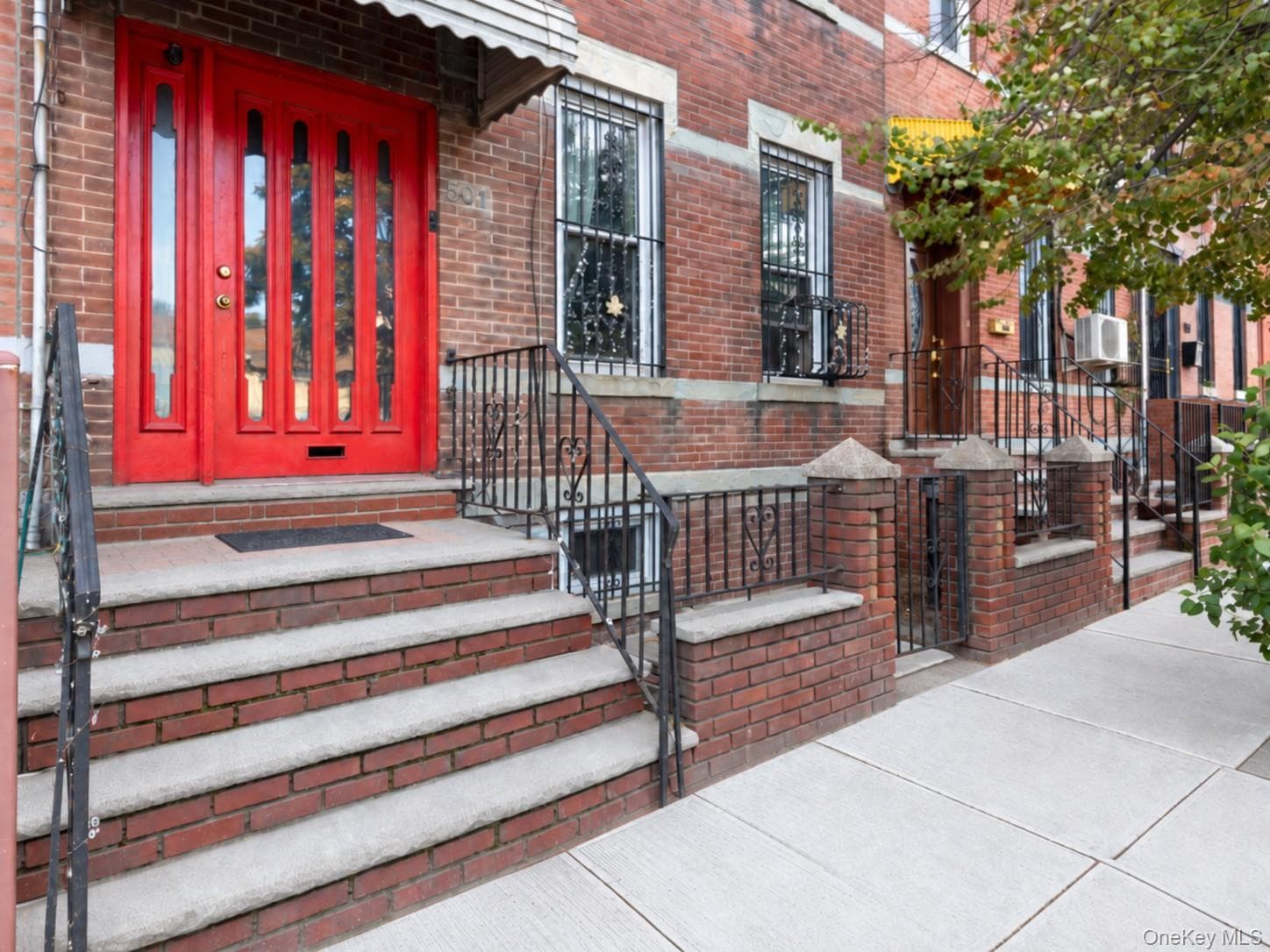 501 Vandervoort Avenue thumbnail 3