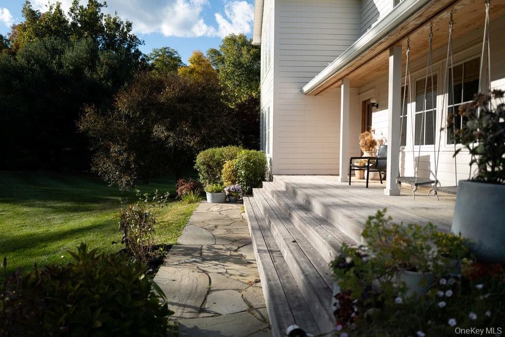 325 Cedar Heights Road thumbnail 21