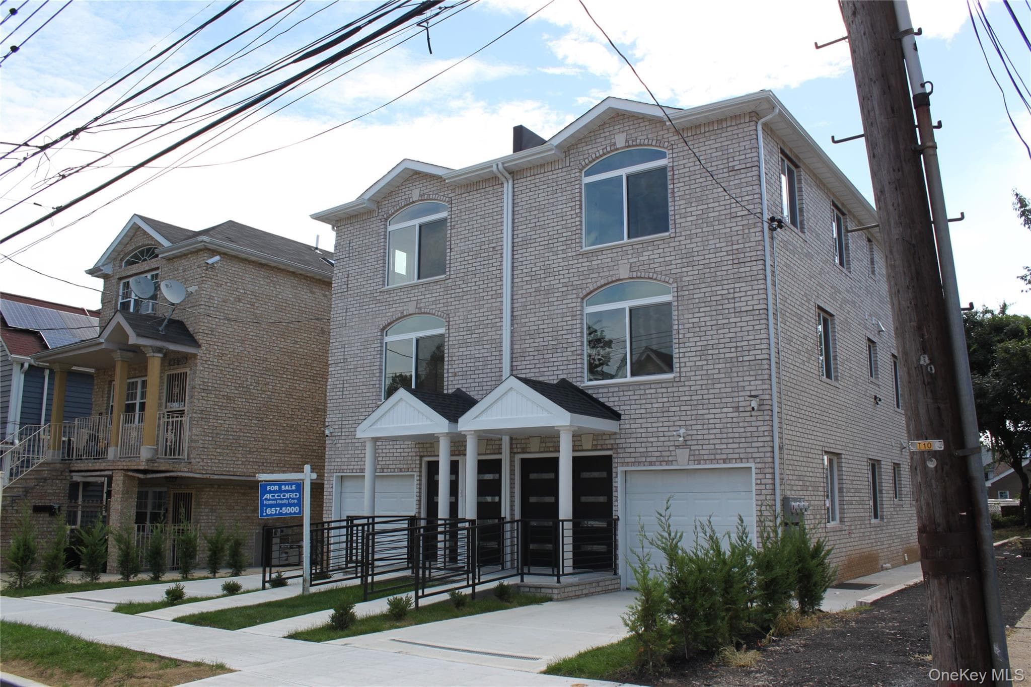 14516 106th Avenue thumbnail 3