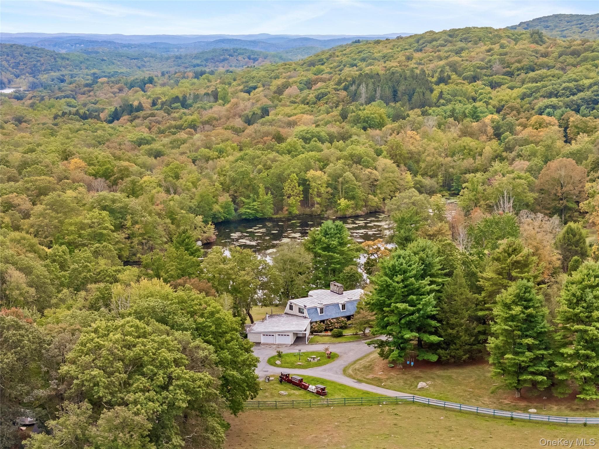 898 Gipsy Trail Road, Carmel