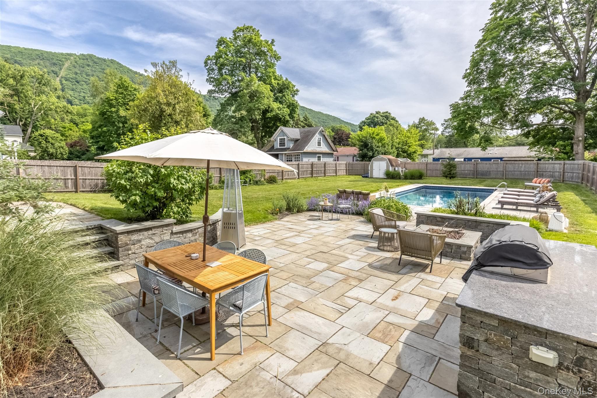 831 Wolcott Avenue thumbnail 47