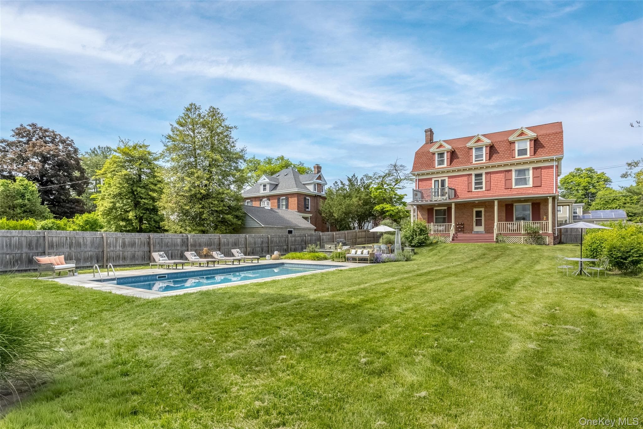 831 Wolcott Avenue thumbnail 46