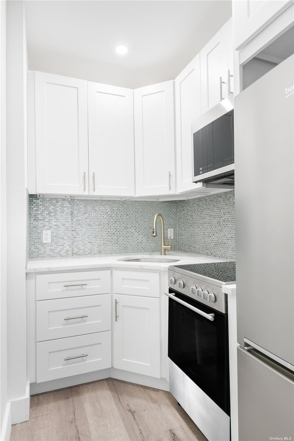 1207 Rogers Avenue thumbnail 17