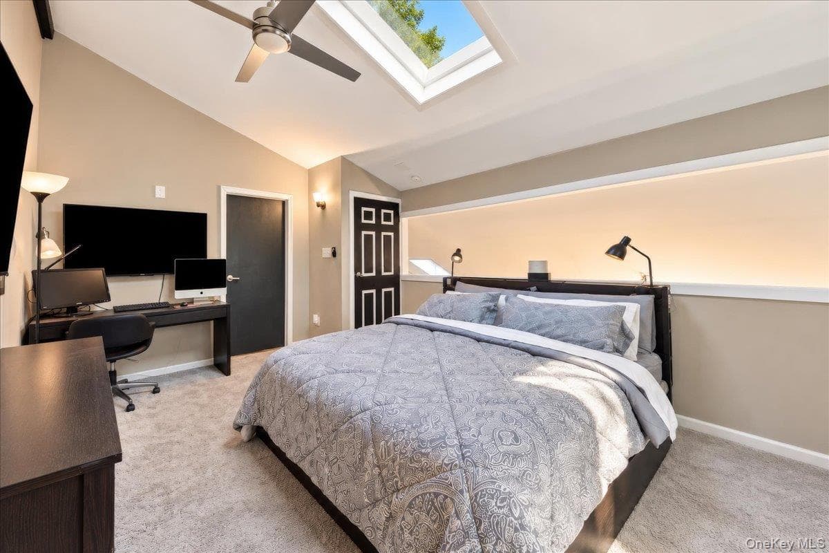 17 Lakelands Avenue thumbnail 6